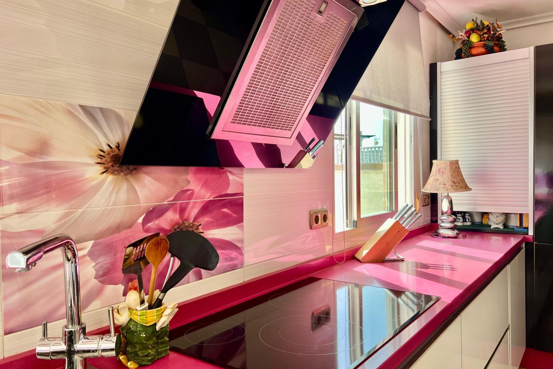 Resale - Apartment  - Torrevieja - La Mata pueblo