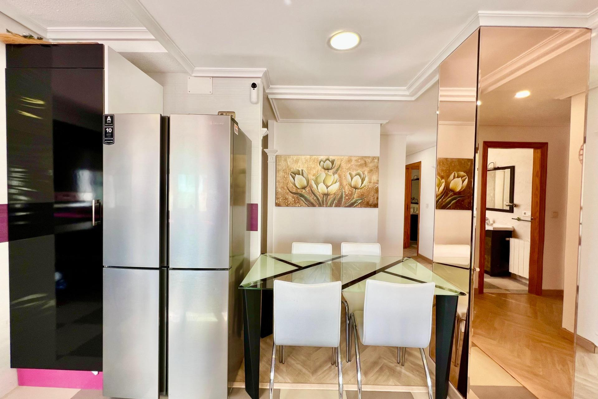 Resale - Apartment  - Torrevieja - La Mata pueblo