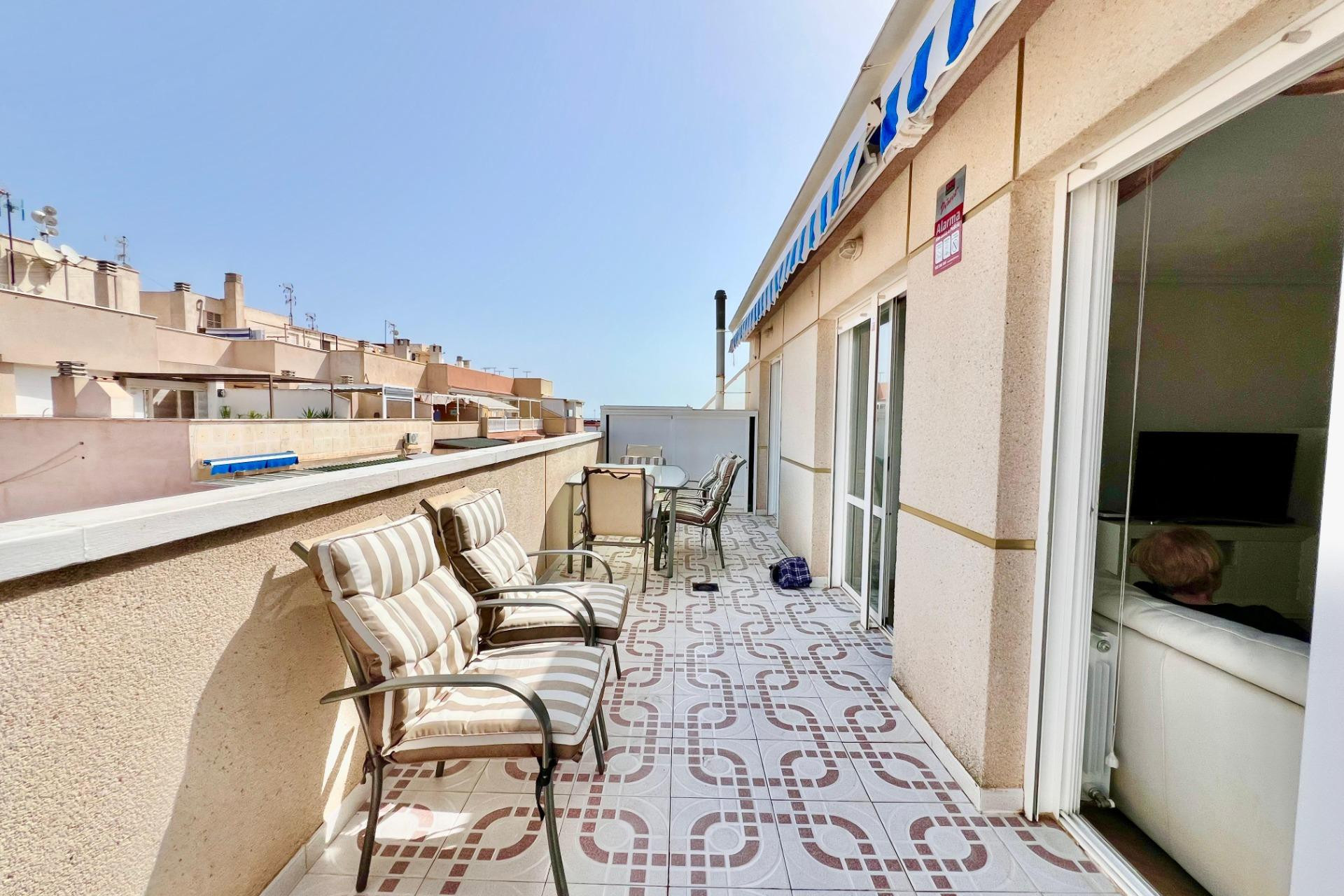 Resale - Apartment  - Torrevieja - La Mata pueblo