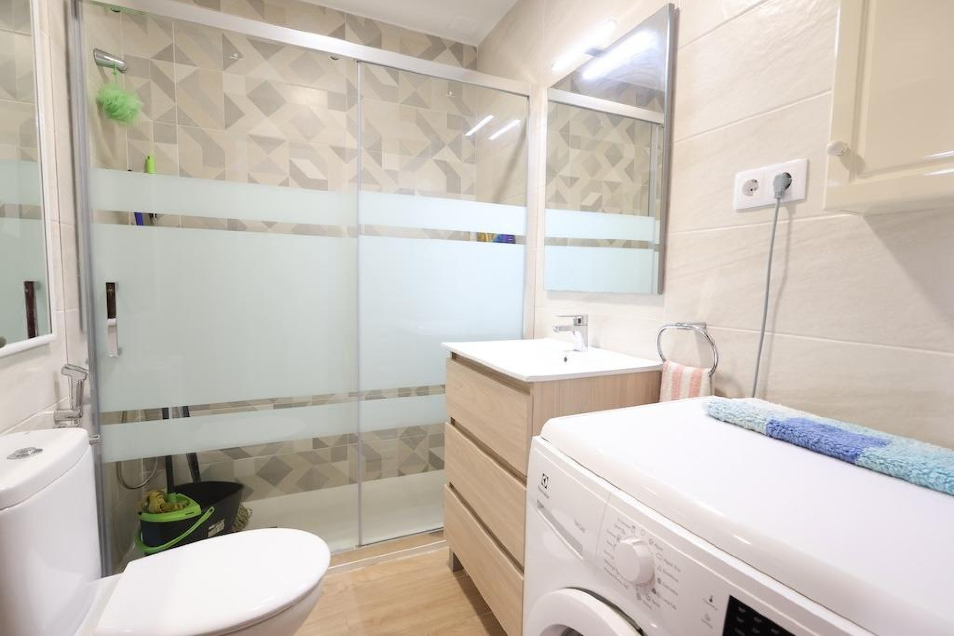 Resale - Apartment  - Torrevieja - La Mata pueblo