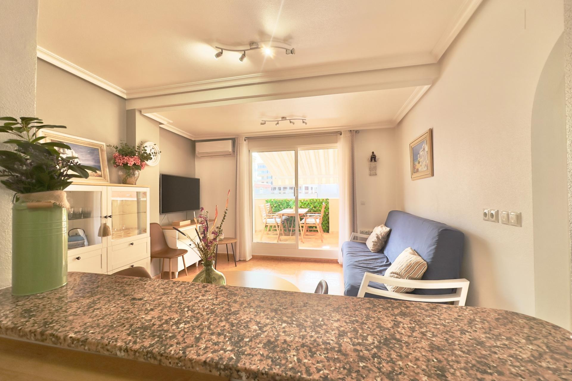 Resale - Apartment  - Torrevieja - La Mata pueblo