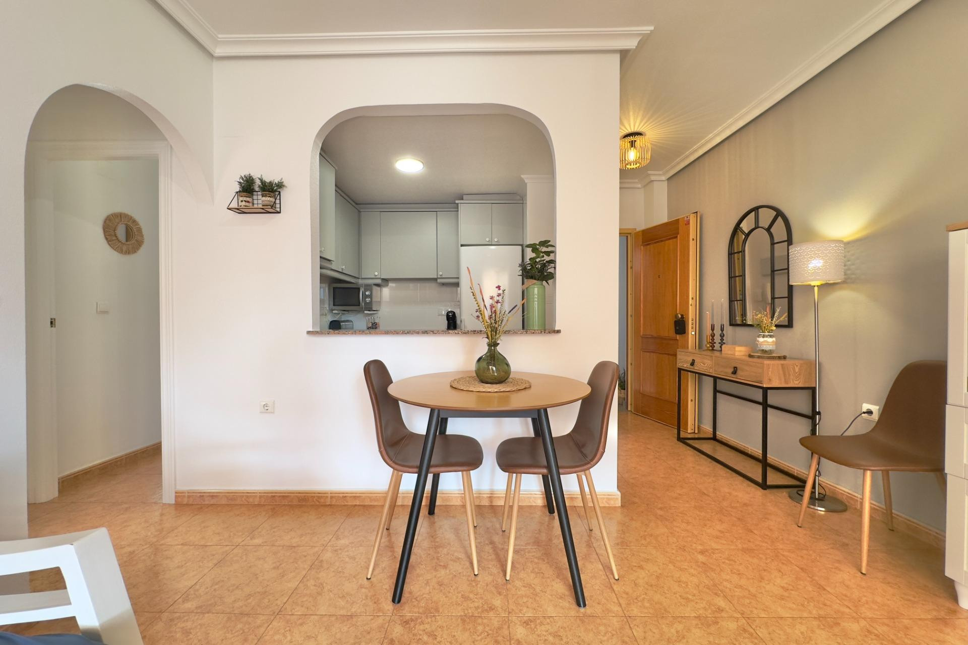 Resale - Apartment  - Torrevieja - La Mata pueblo