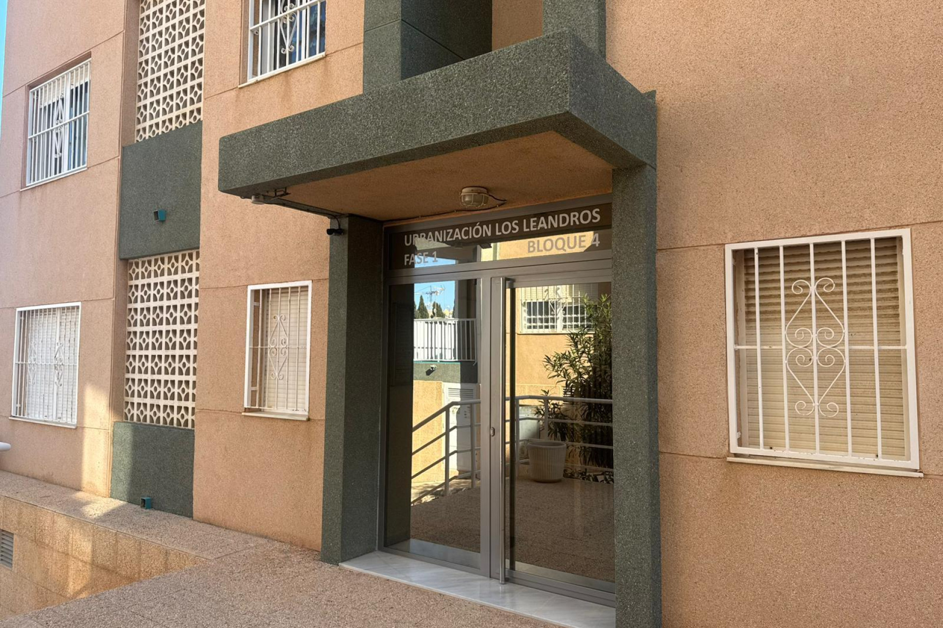 Resale - Apartment  - Torrevieja - La Mata