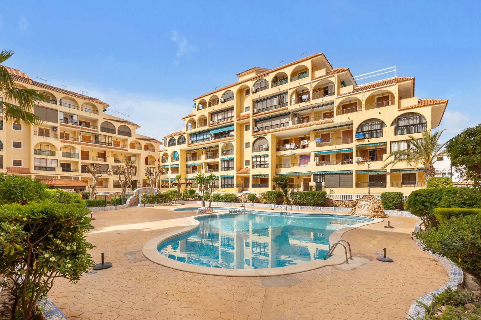 Resale - Apartment  - Torrevieja - La Mata