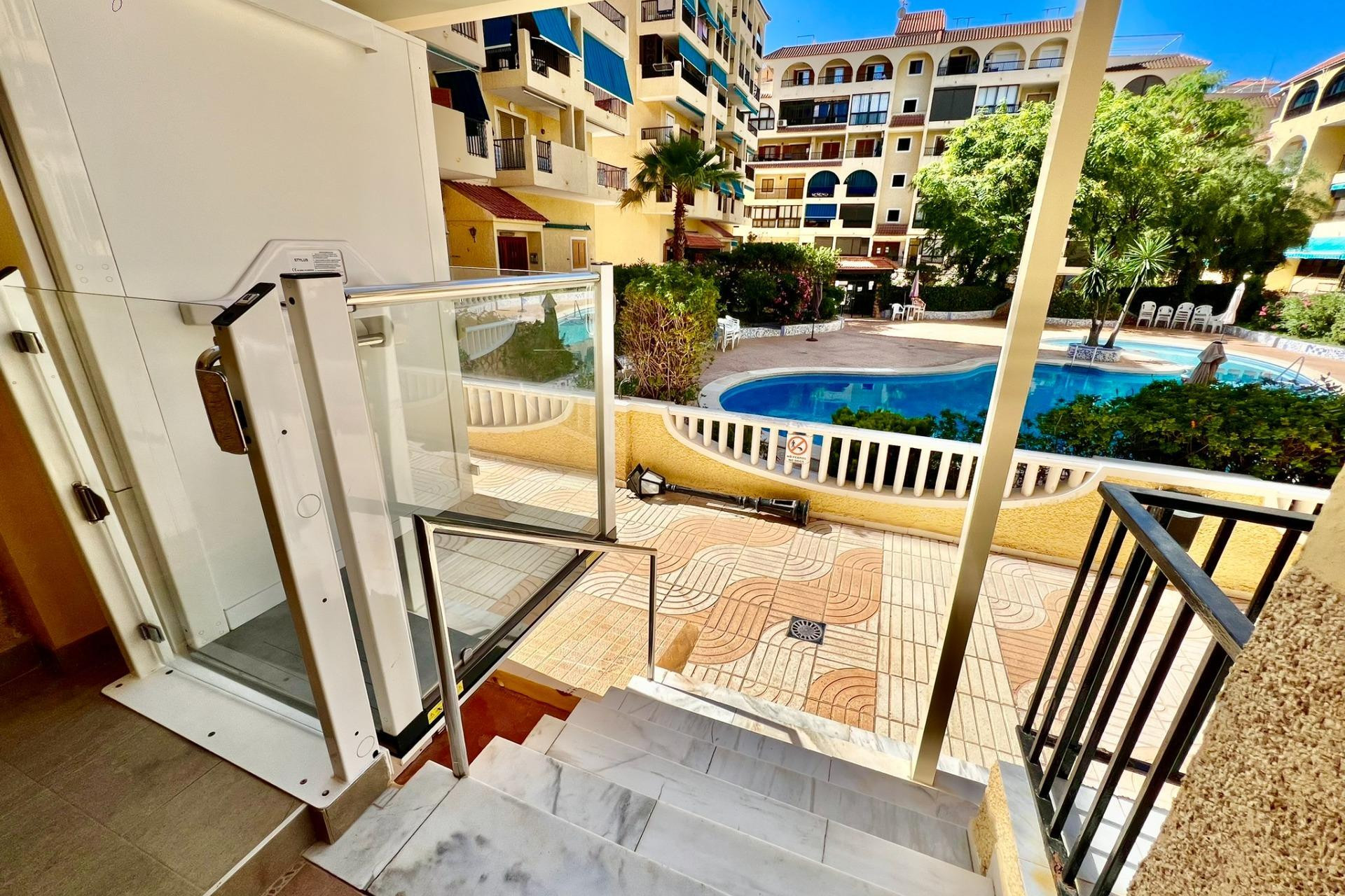 Resale - Apartment  - Torrevieja - La Mata