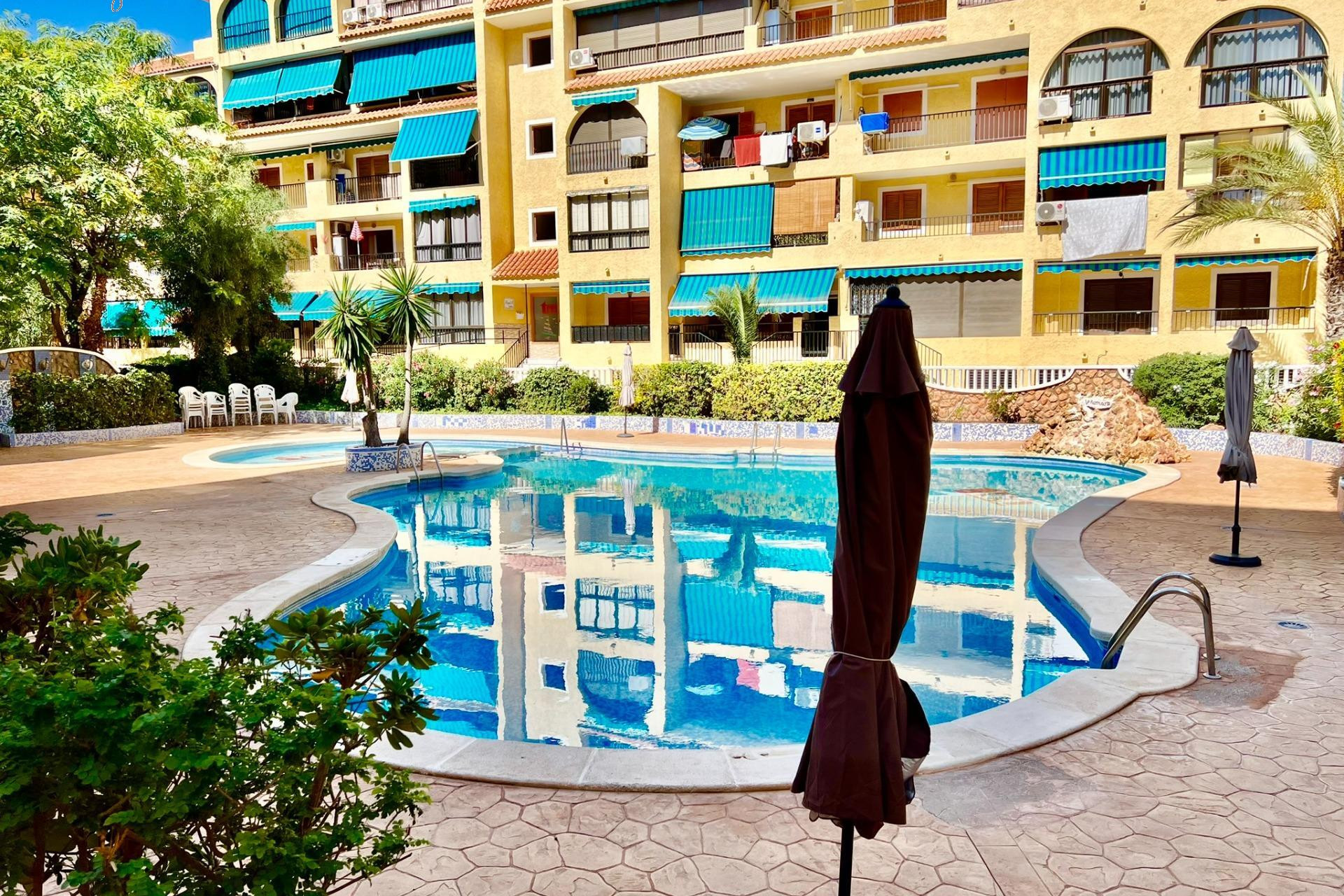 Resale - Apartment  - Torrevieja - La Mata