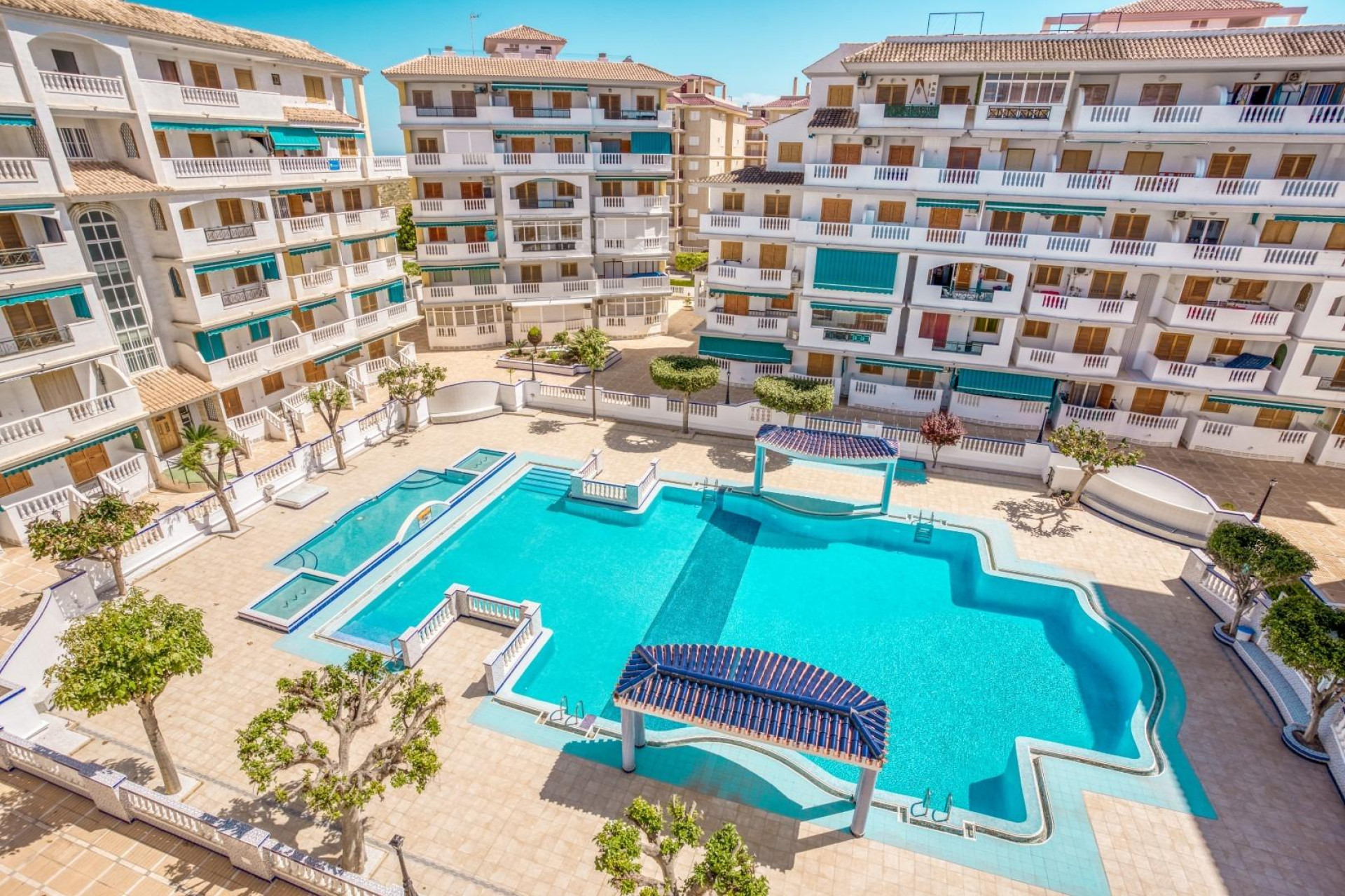 Resale - Apartment  - Torrevieja - La Mata