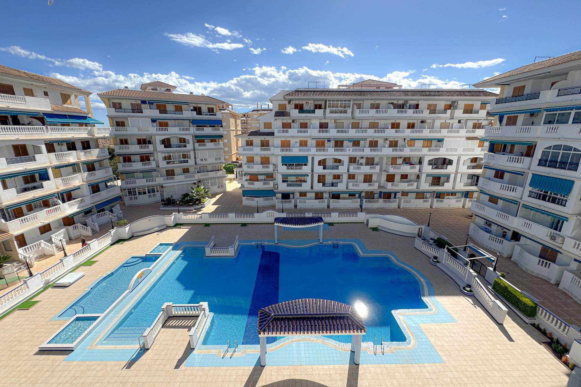 Resale - Apartment  - Torrevieja - La Mata