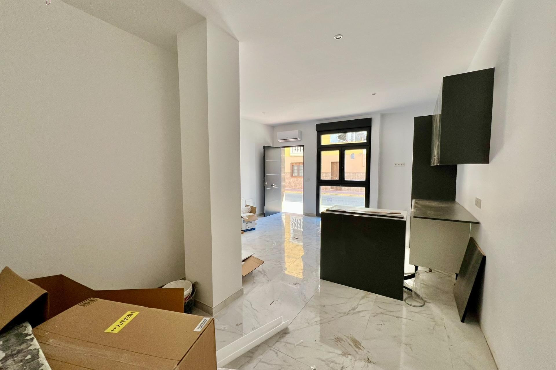 Resale - Apartment  - Torrevieja - La Mata