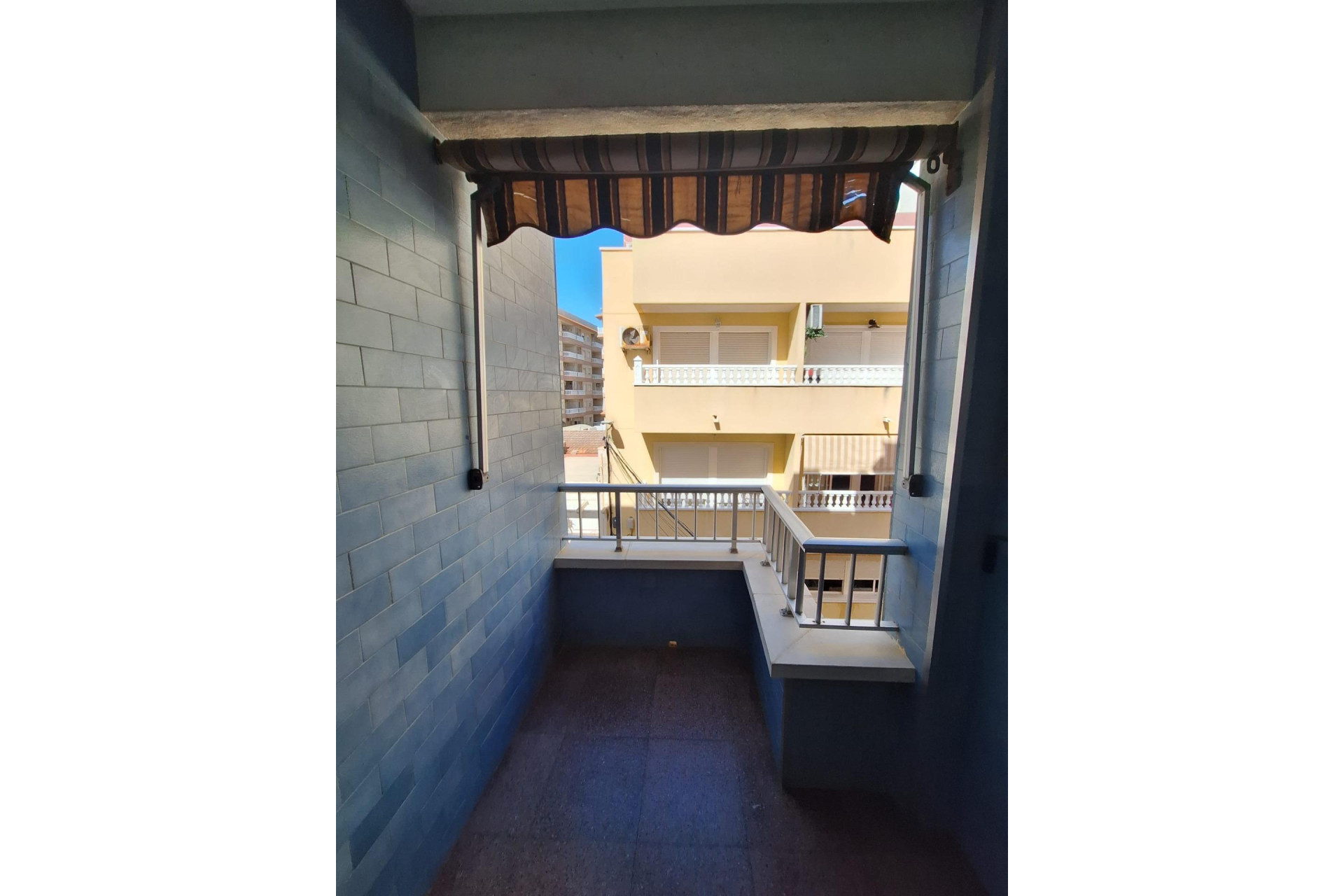 Resale - Apartment  - Torrevieja - La Mata