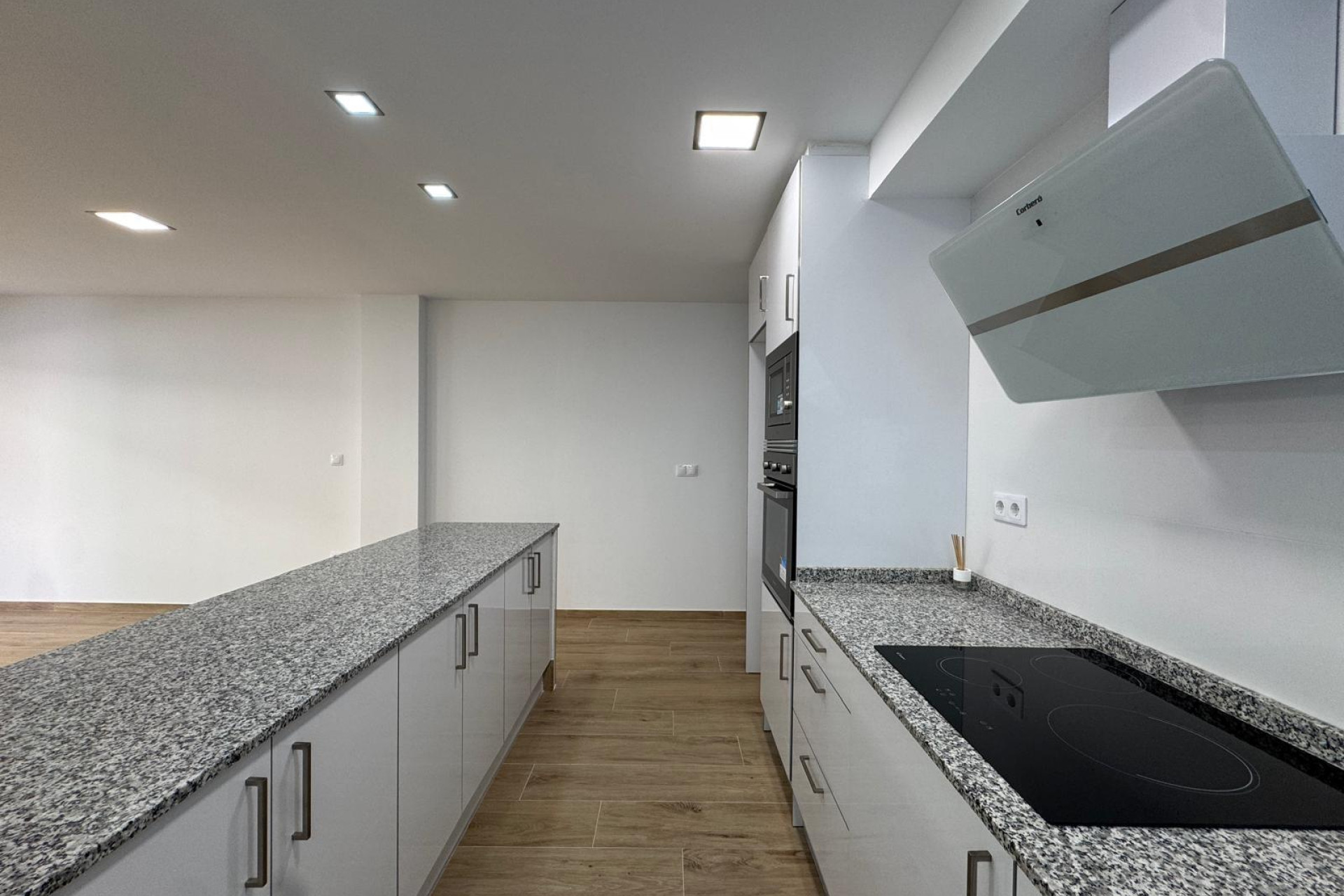 Resale - Apartment  - Torrevieja - La Mata