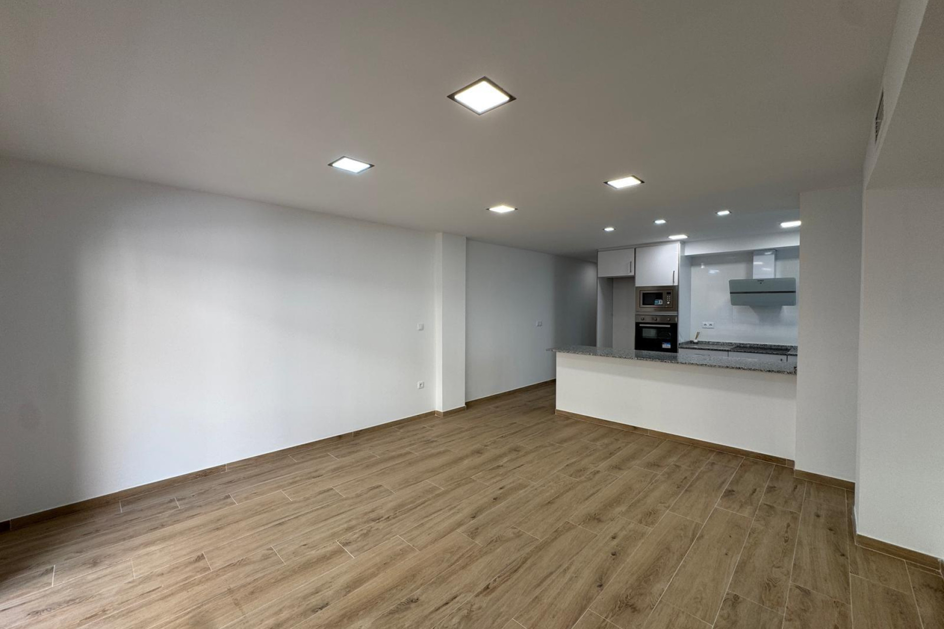 Resale - Apartment  - Torrevieja - La Mata