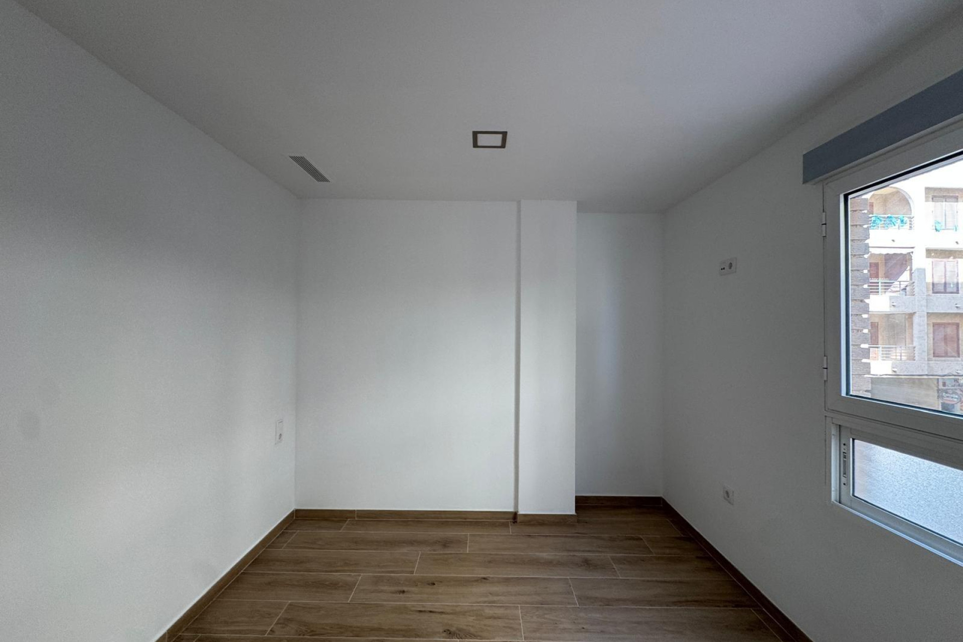 Resale - Apartment  - Torrevieja - La Mata