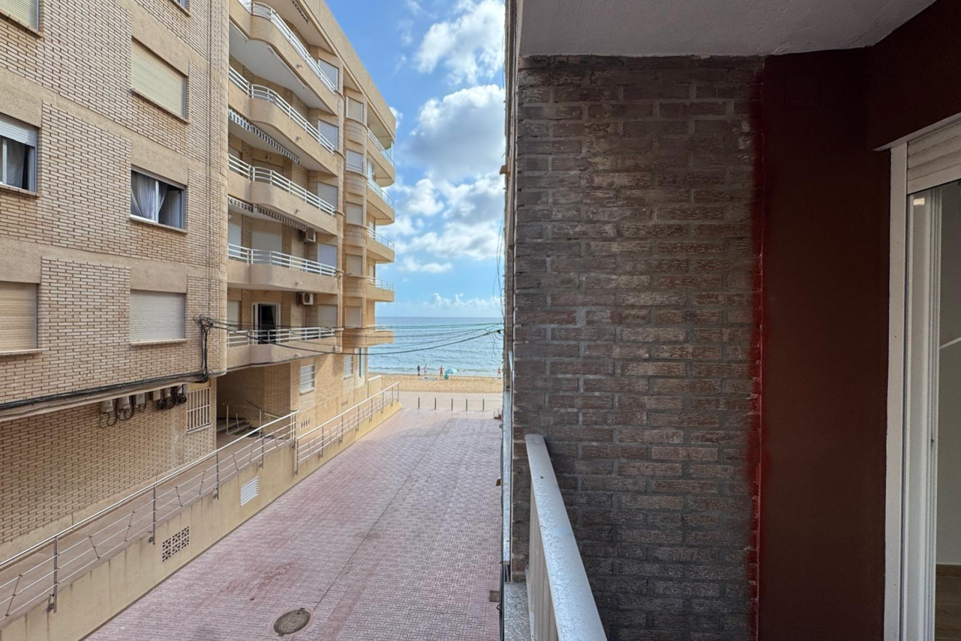 Resale - Apartment  - Torrevieja - La Mata
