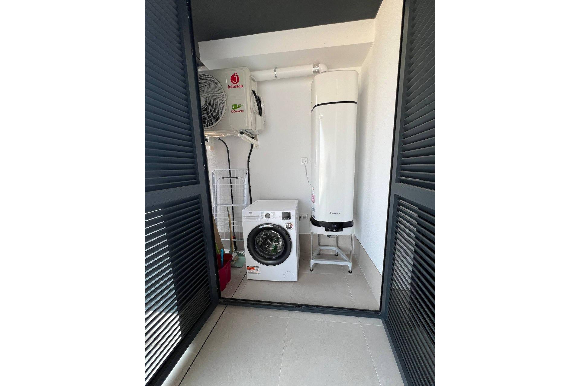 Resale - Apartment  - Torrevieja - La Mata