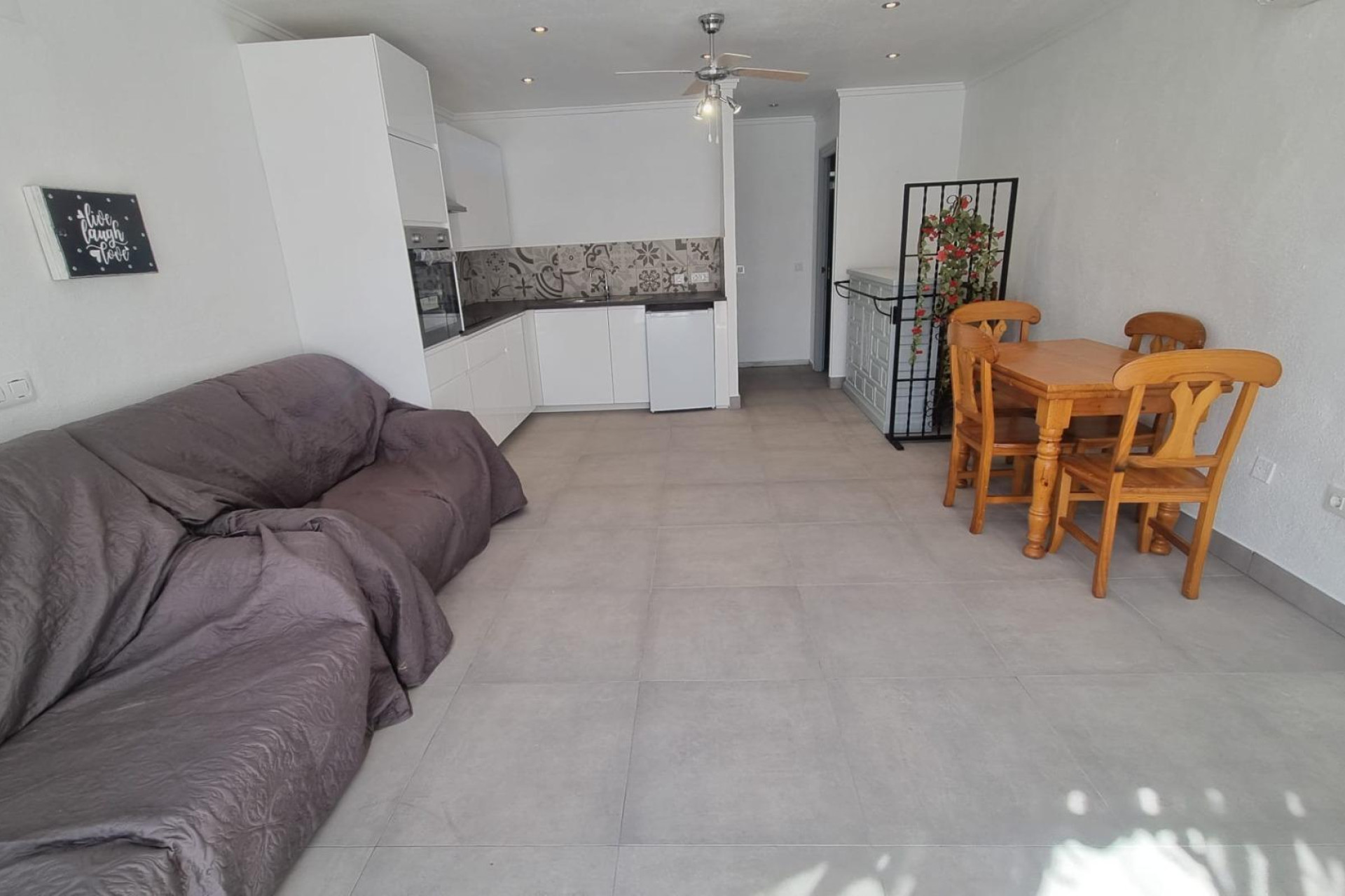 Resale - Apartment  - Torrevieja - La Siesta - El Salado - Torreta