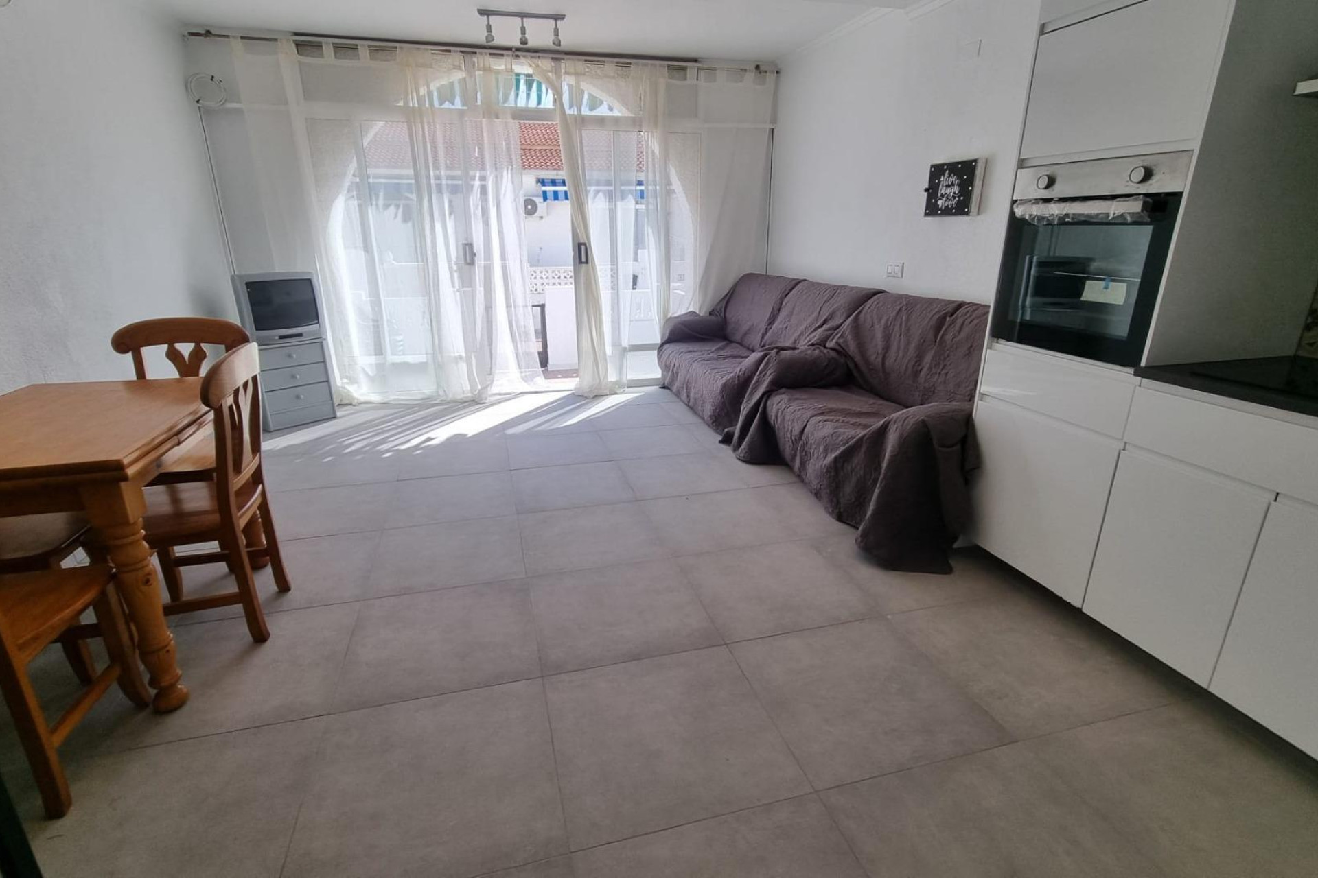 Resale - Apartment  - Torrevieja - La Siesta - El Salado - Torreta