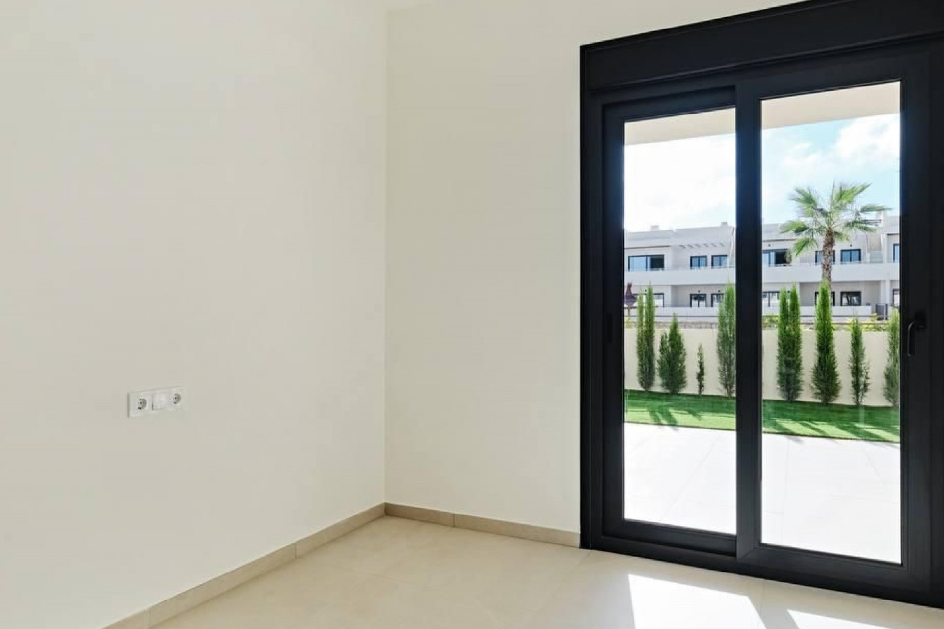 Resale - Apartment  - Torrevieja - La Veleta