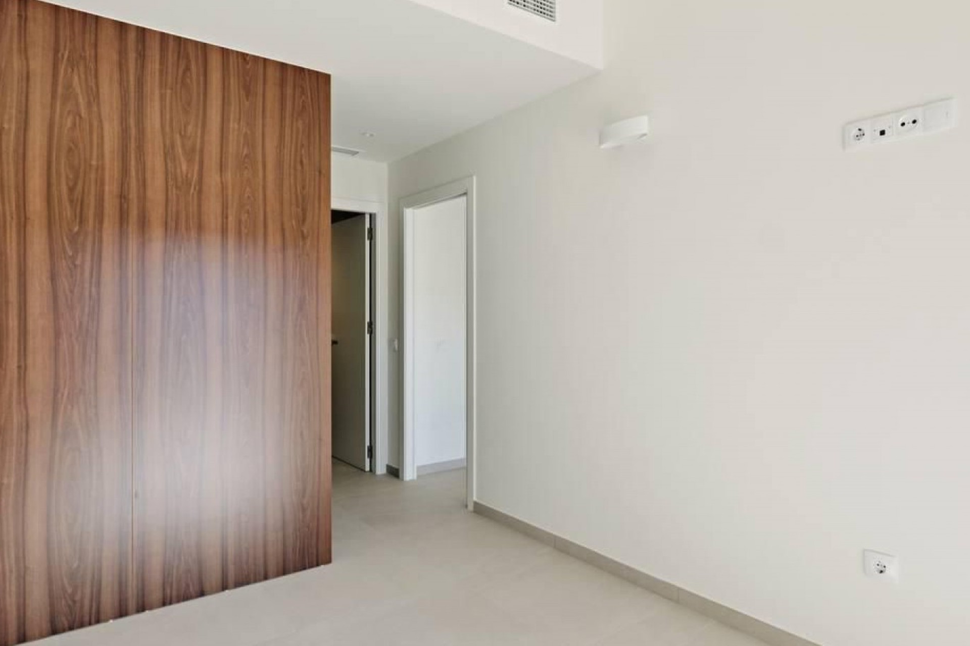 Resale - Apartment  - Torrevieja - La Veleta