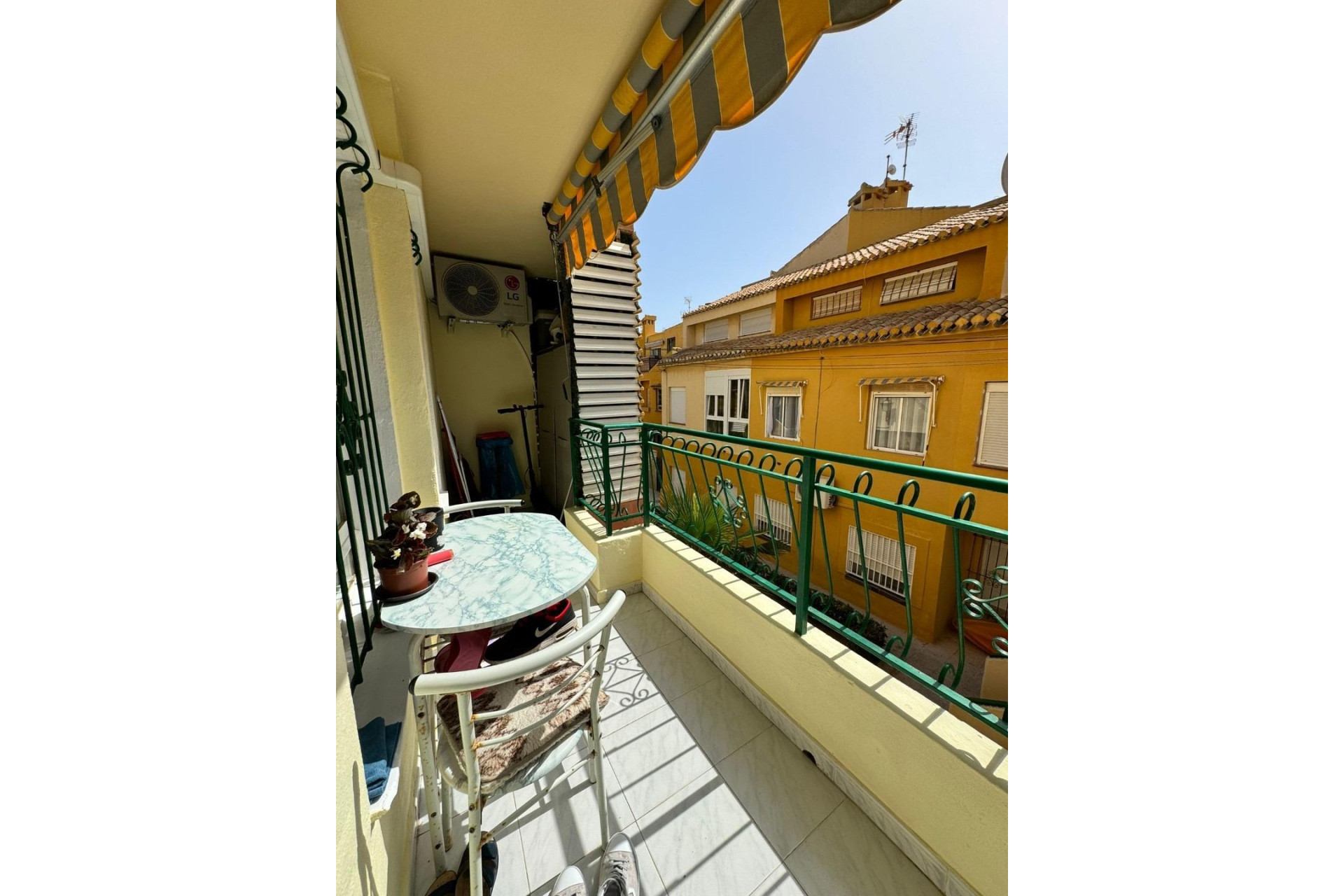 Resale - Apartment  - Torrevieja - La veleta