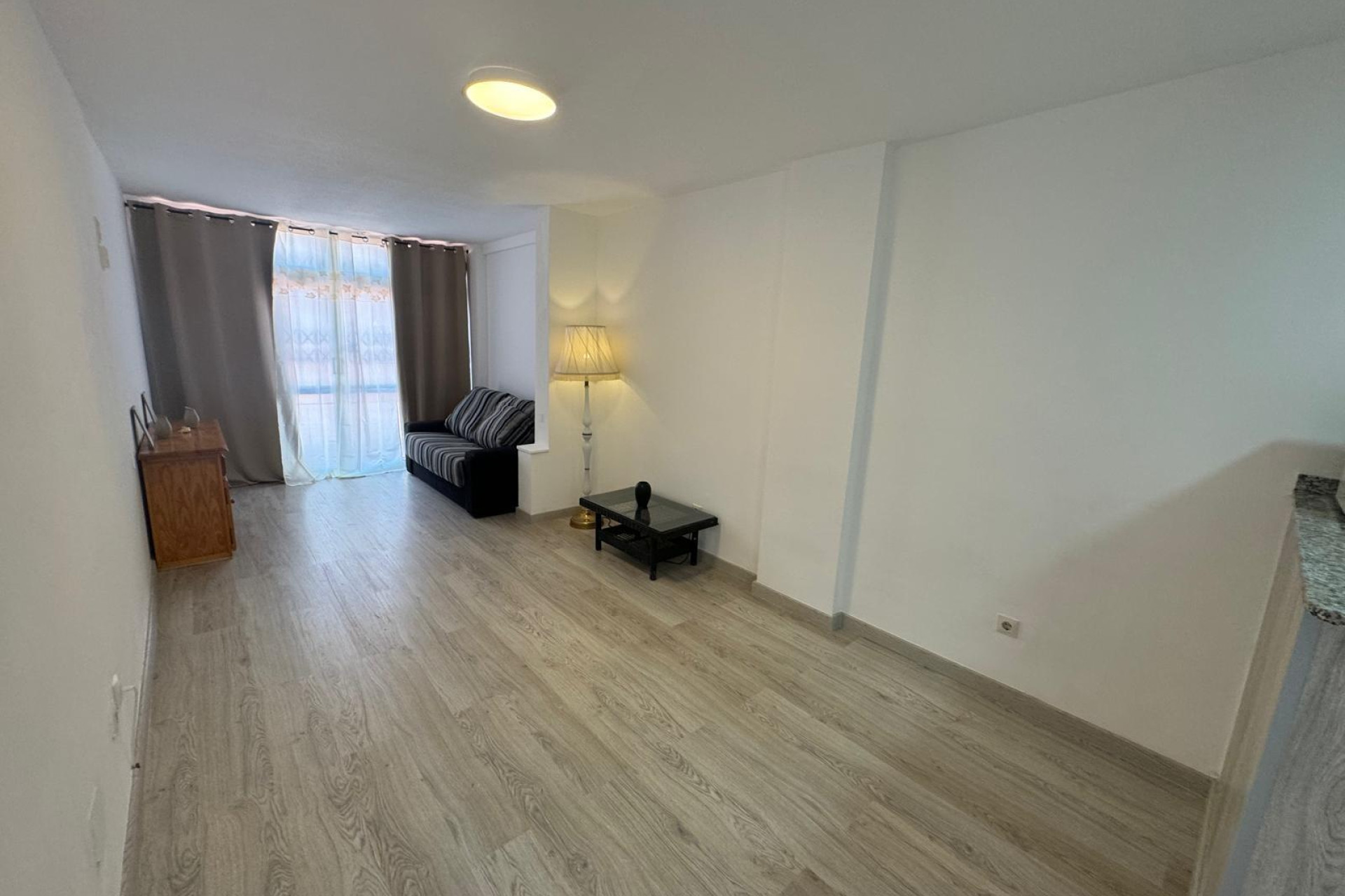 Resale - Apartment  - Torrevieja - La veleta