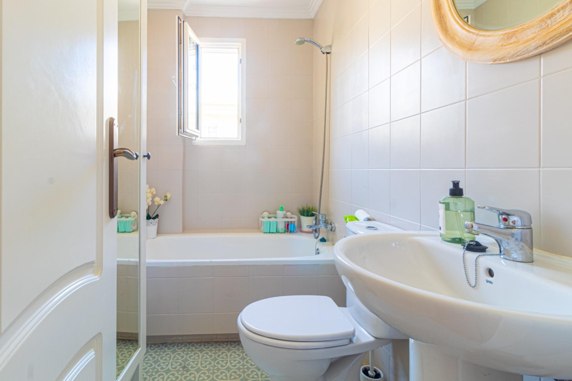 Resale - Apartment  - Torrevieja - La veleta