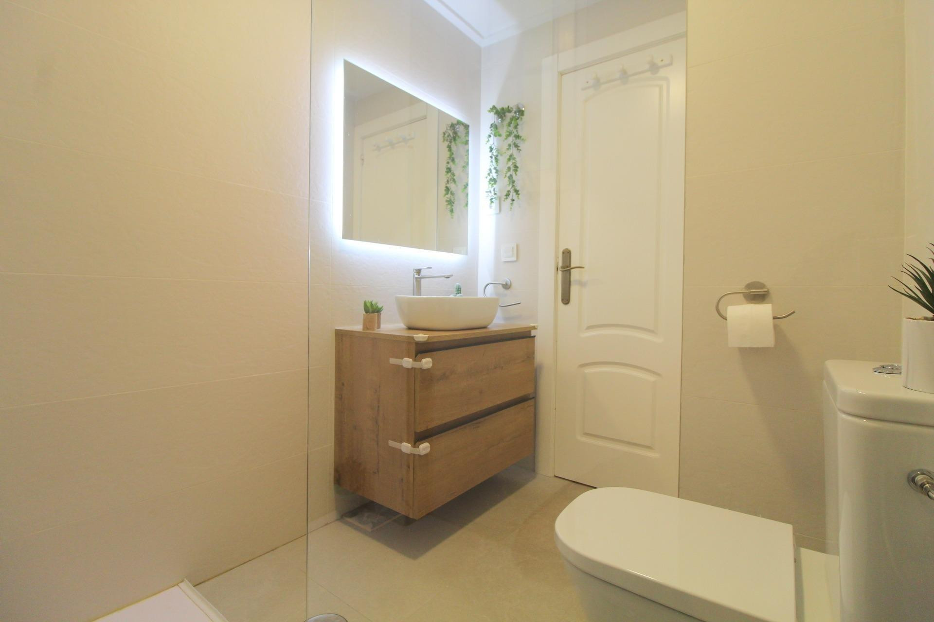 Resale - Apartment  - Torrevieja - La veleta