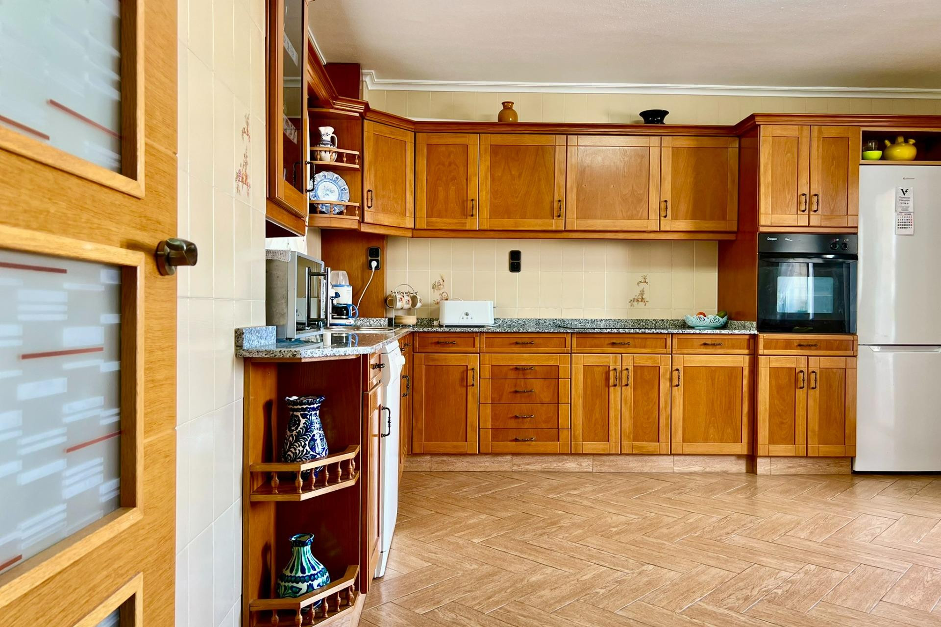 Resale - Apartment  - Torrevieja - Las Piscinas Naturales