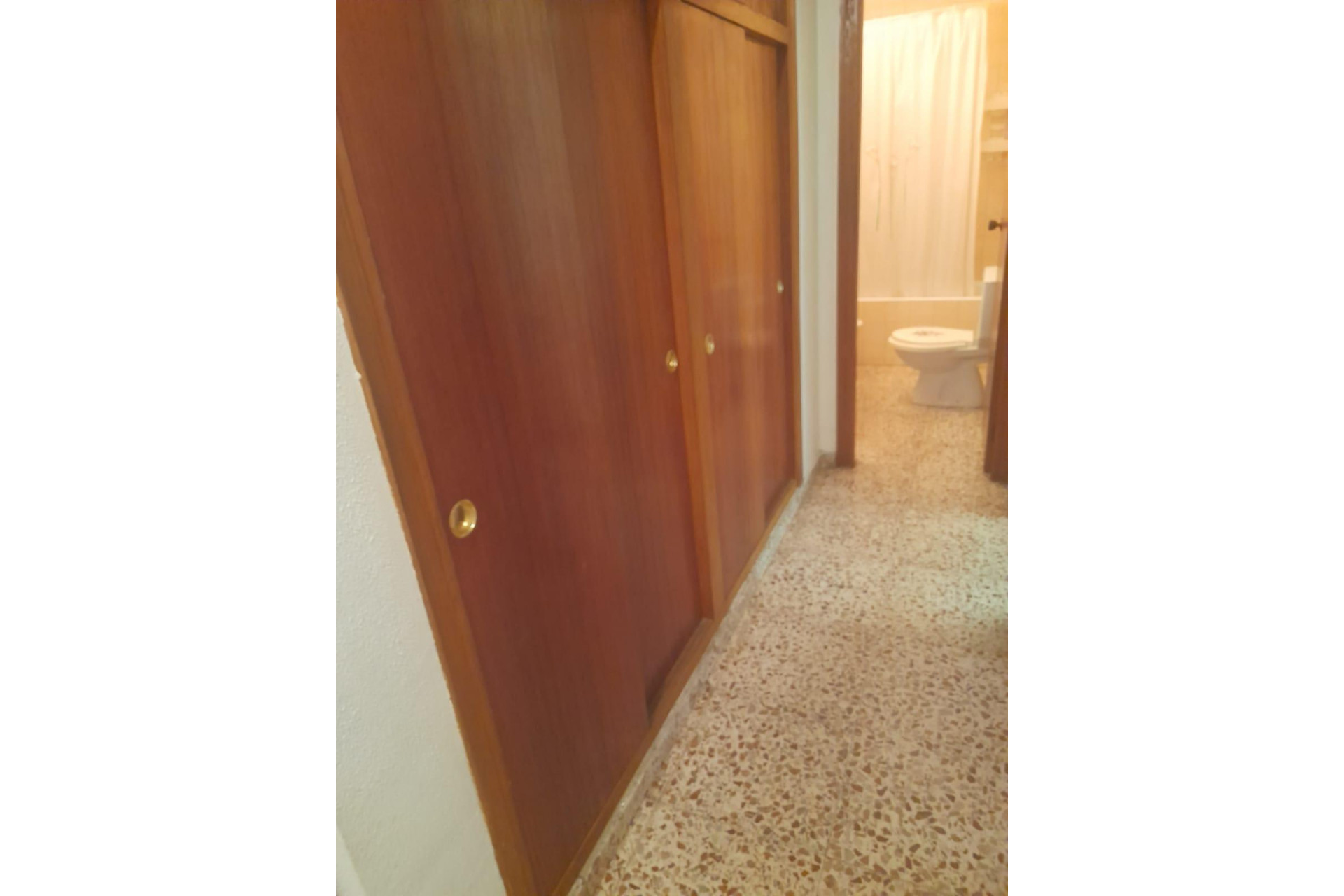 Resale - Apartment  - Torrevieja - Las Piscinas Naturales