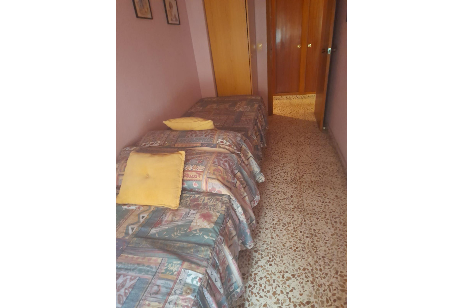 Resale - Apartment  - Torrevieja - Las Piscinas Naturales