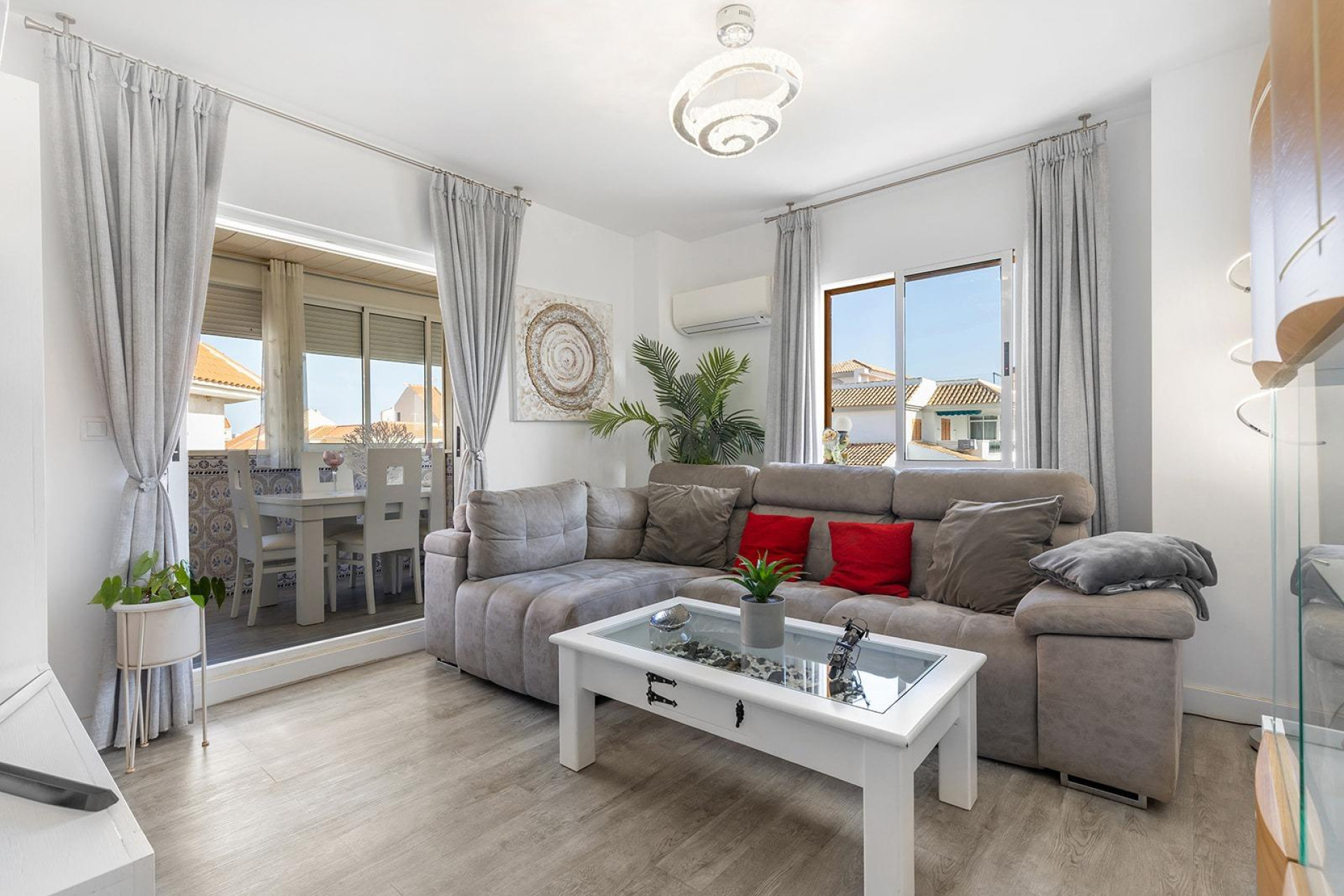 Resale - Apartment  - Torrevieja - Los Europeos