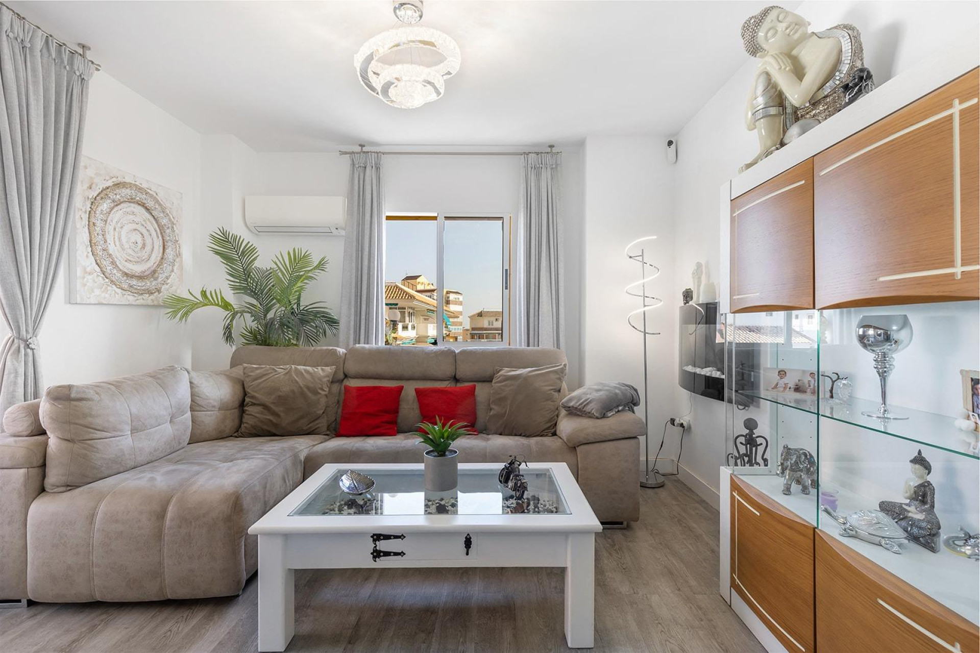 Resale - Apartment  - Torrevieja - Los Europeos