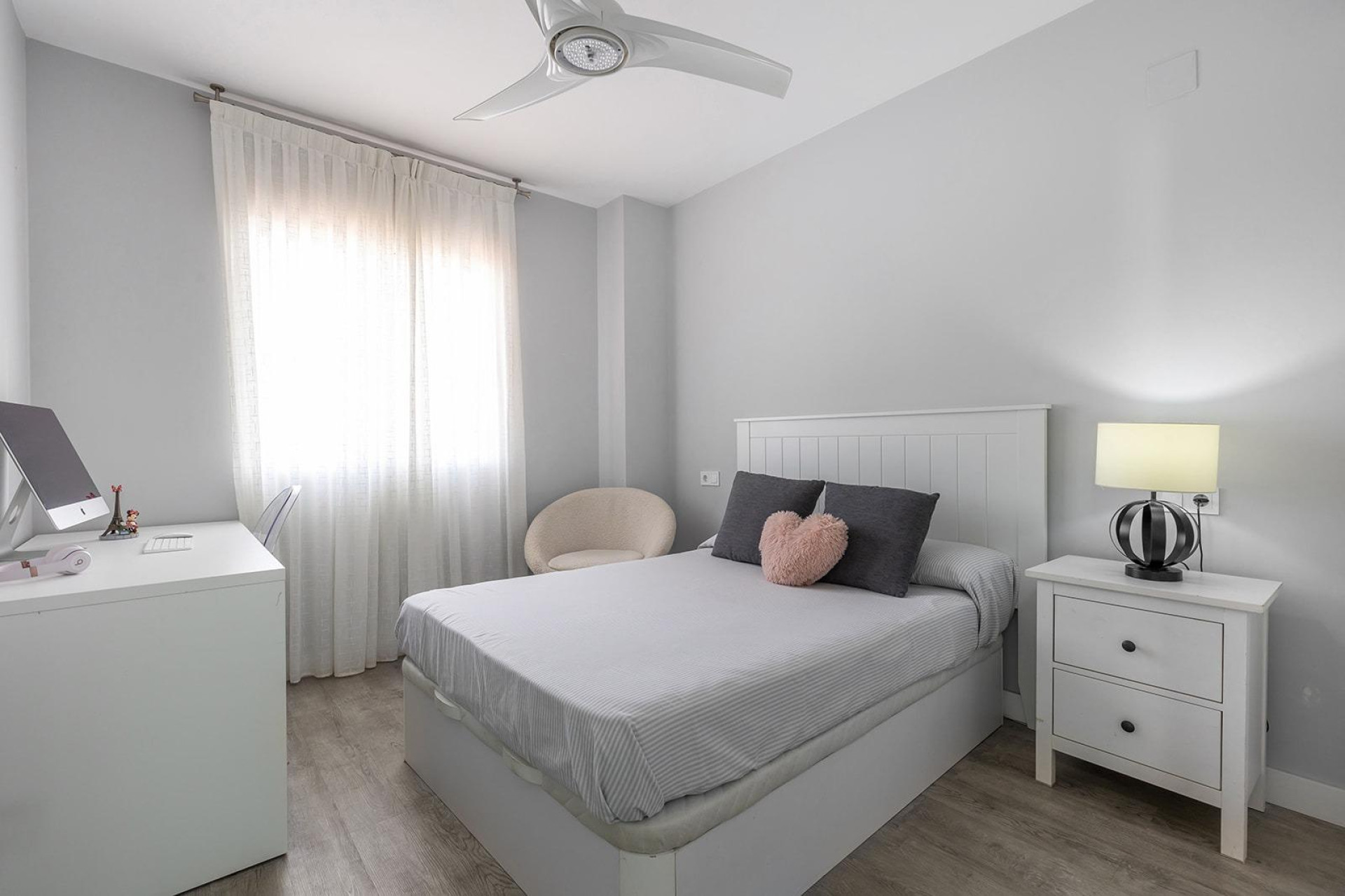 Resale - Apartment  - Torrevieja - Los Europeos