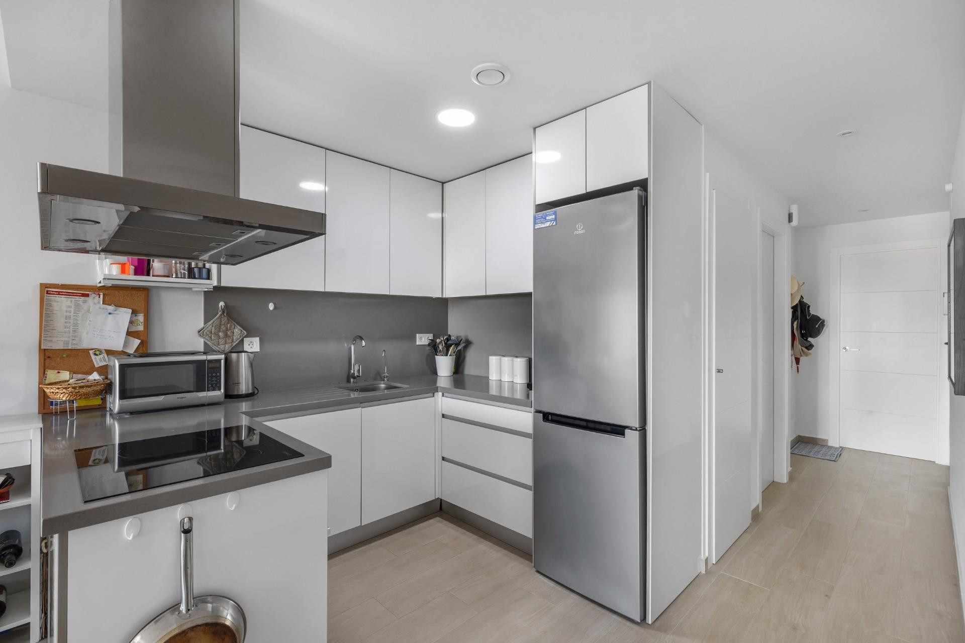 Resale - Apartment  - Torrevieja - Los Frutales