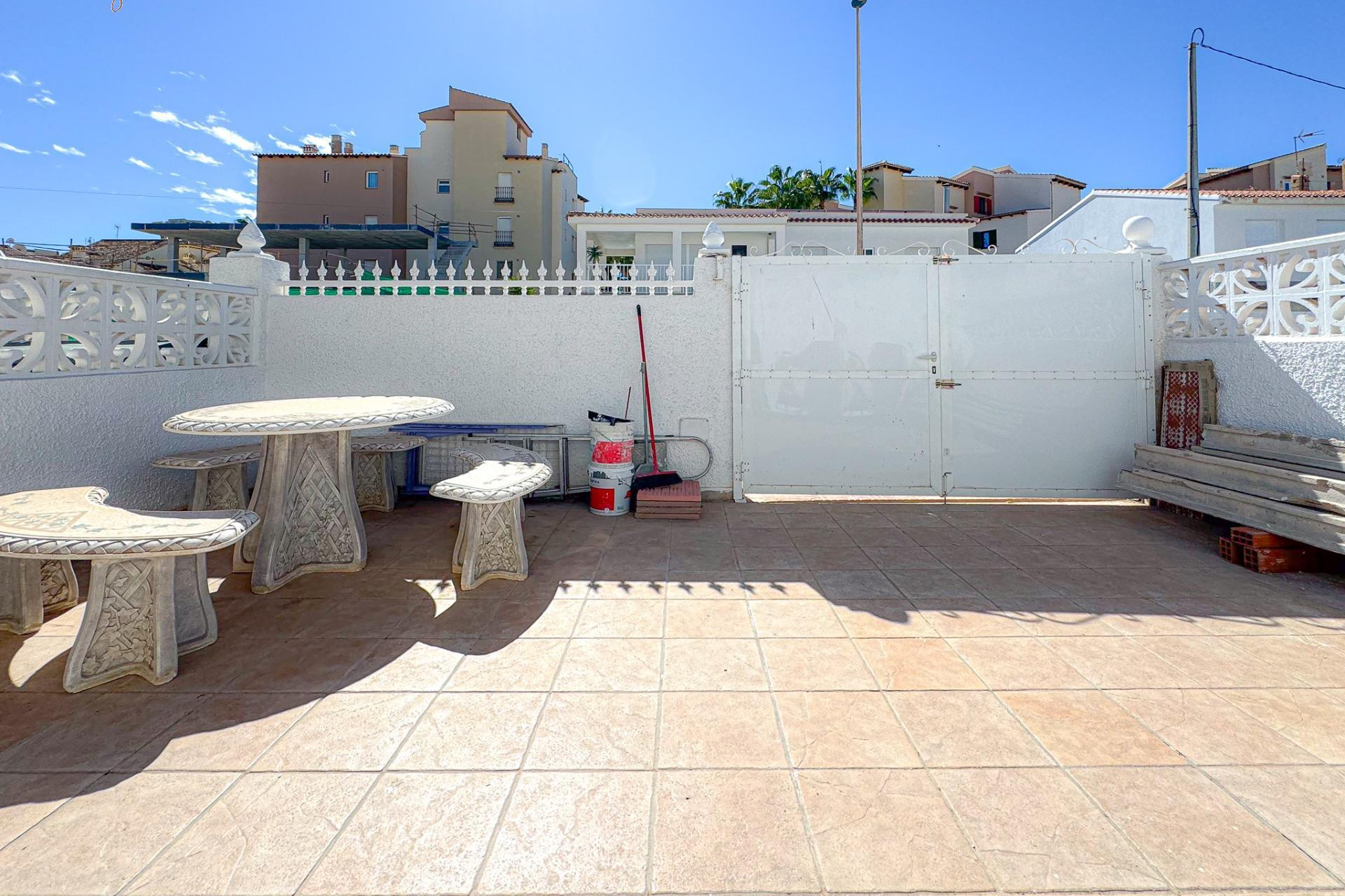 Resale - Apartment  - Torrevieja - Los Frutales