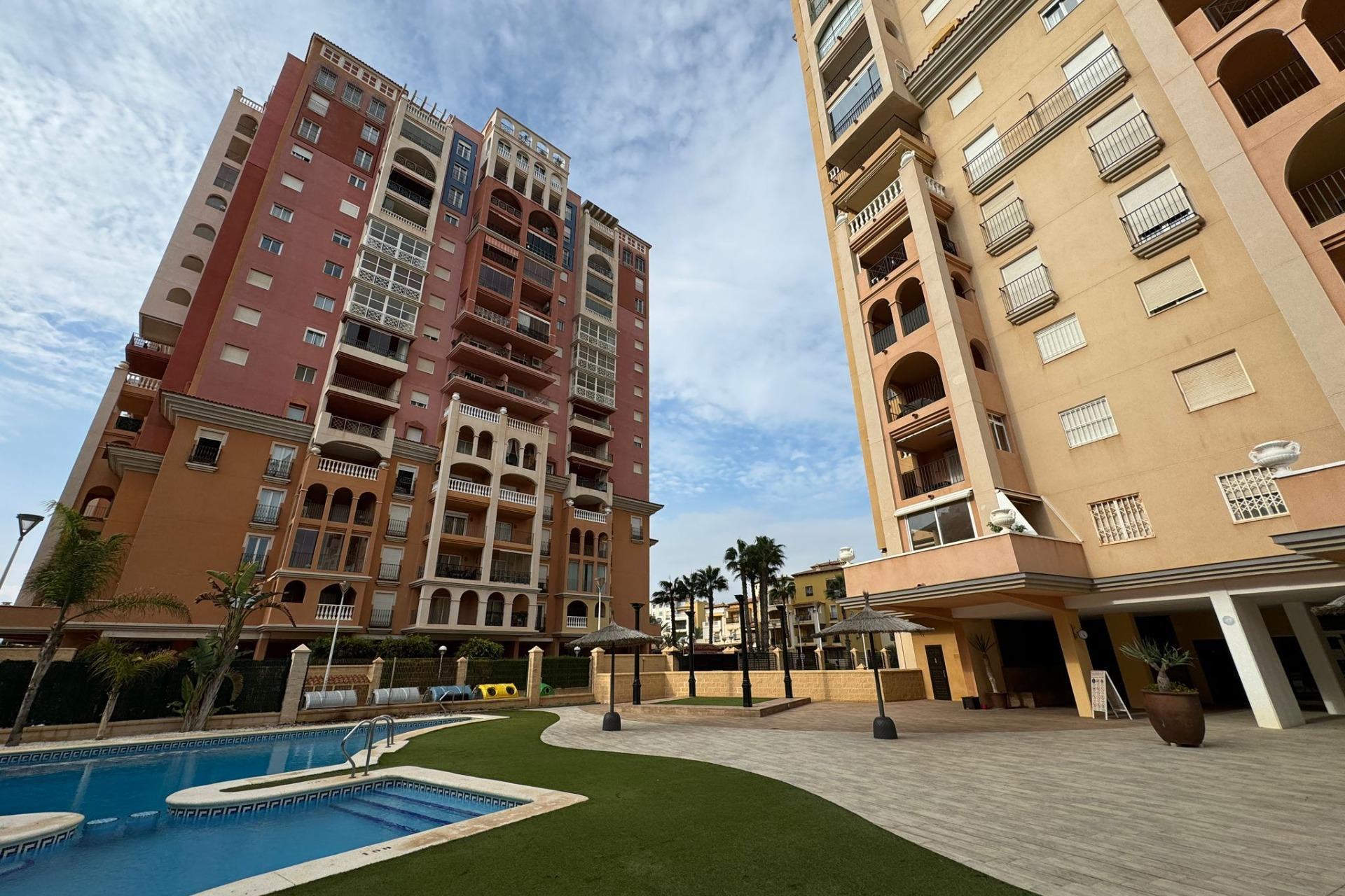 Resale - Apartment  - Torrevieja - Los Frutales