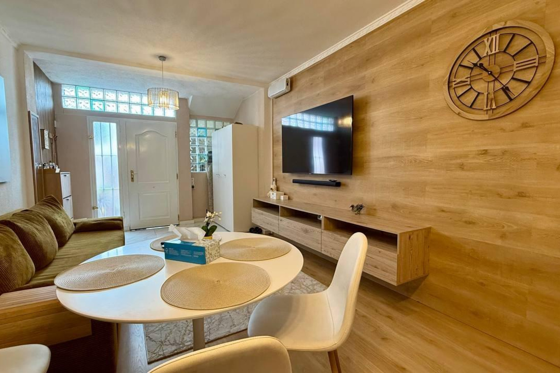 Resale - Apartment  - Torrevieja - Los Frutales