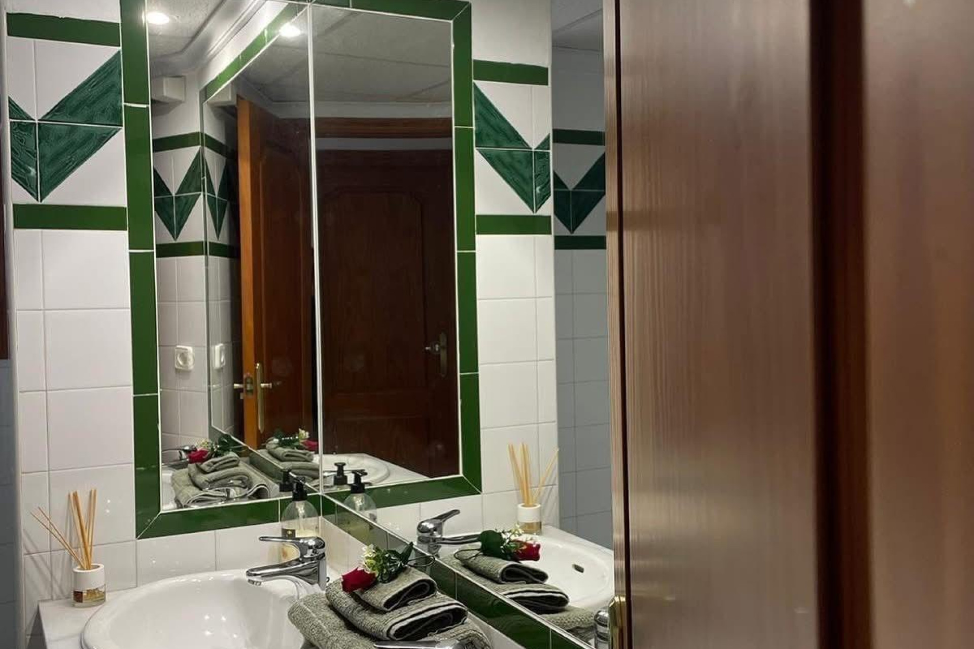 Resale - Apartment  - Torrevieja - Los Frutales