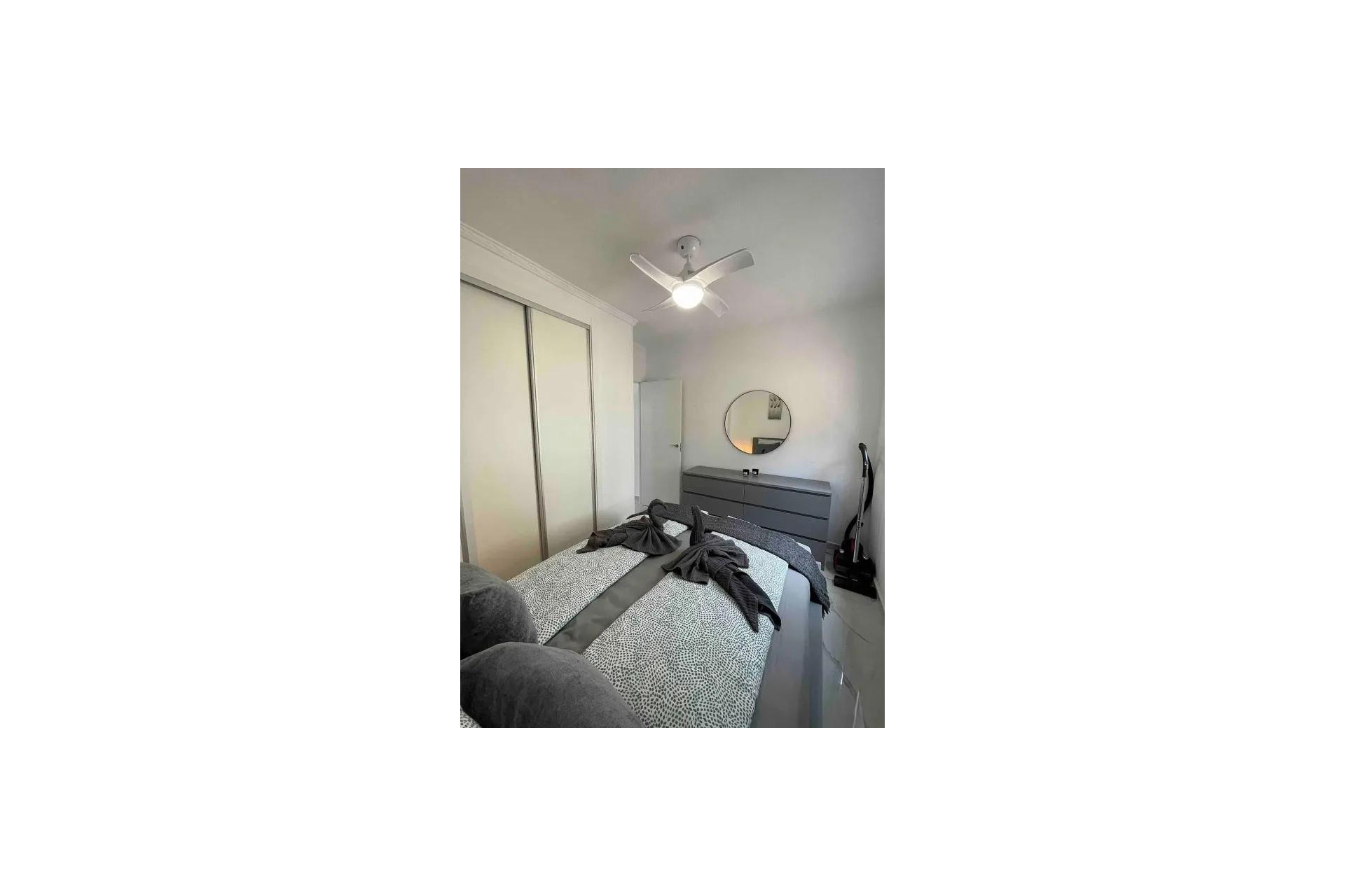 Resale - Apartment  - Torrevieja - Los Frutales