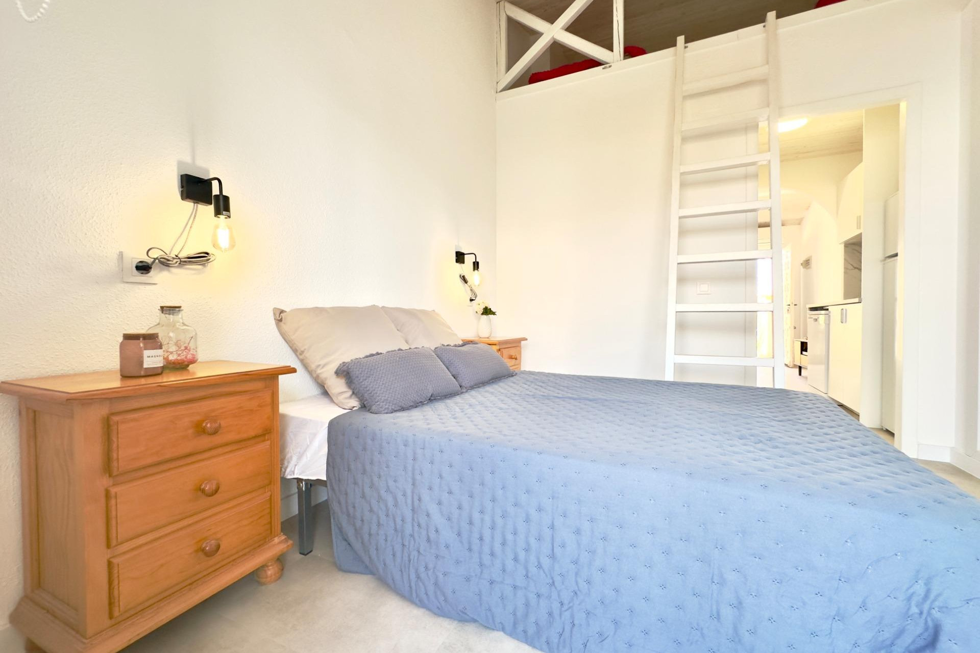 Resale - Apartment  - Torrevieja - Los Frutales