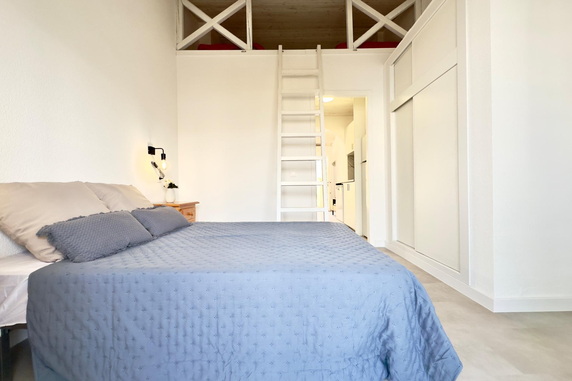 Resale - Apartment  - Torrevieja - Los Frutales