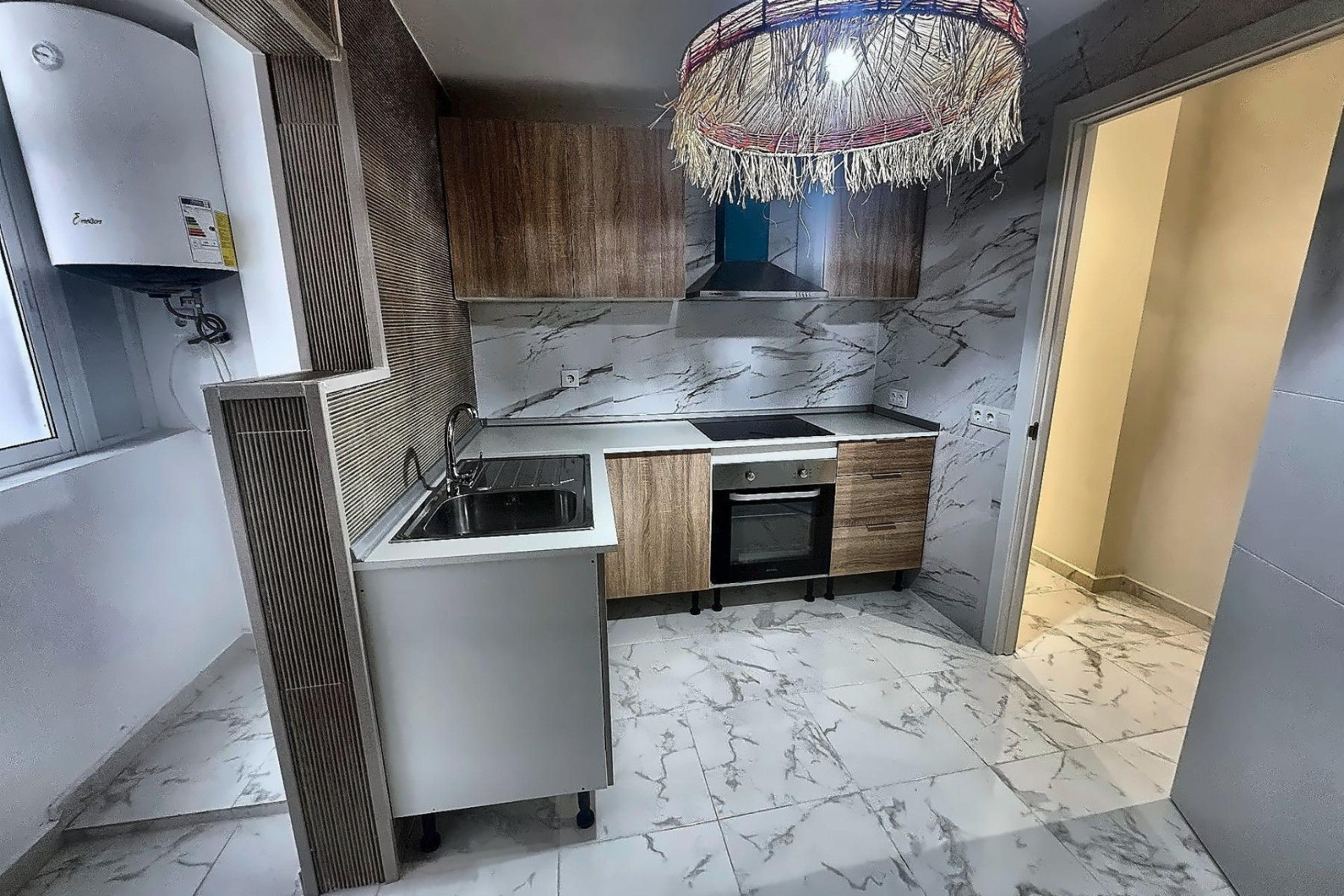 Resale - Apartment  - Torrevieja - Muelle Pesquero