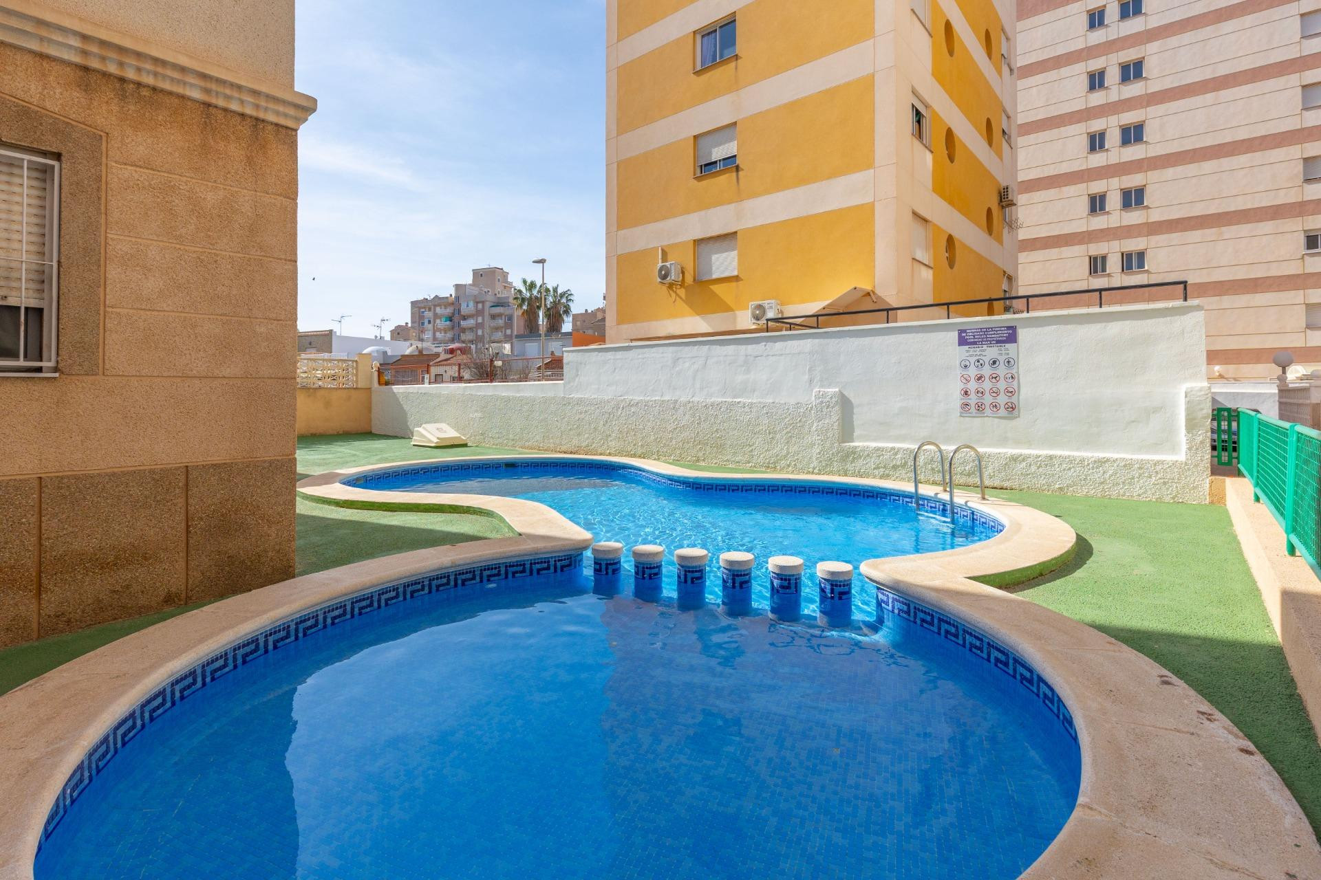 Resale - Apartment  - Torrevieja - Nueva Torrevieja