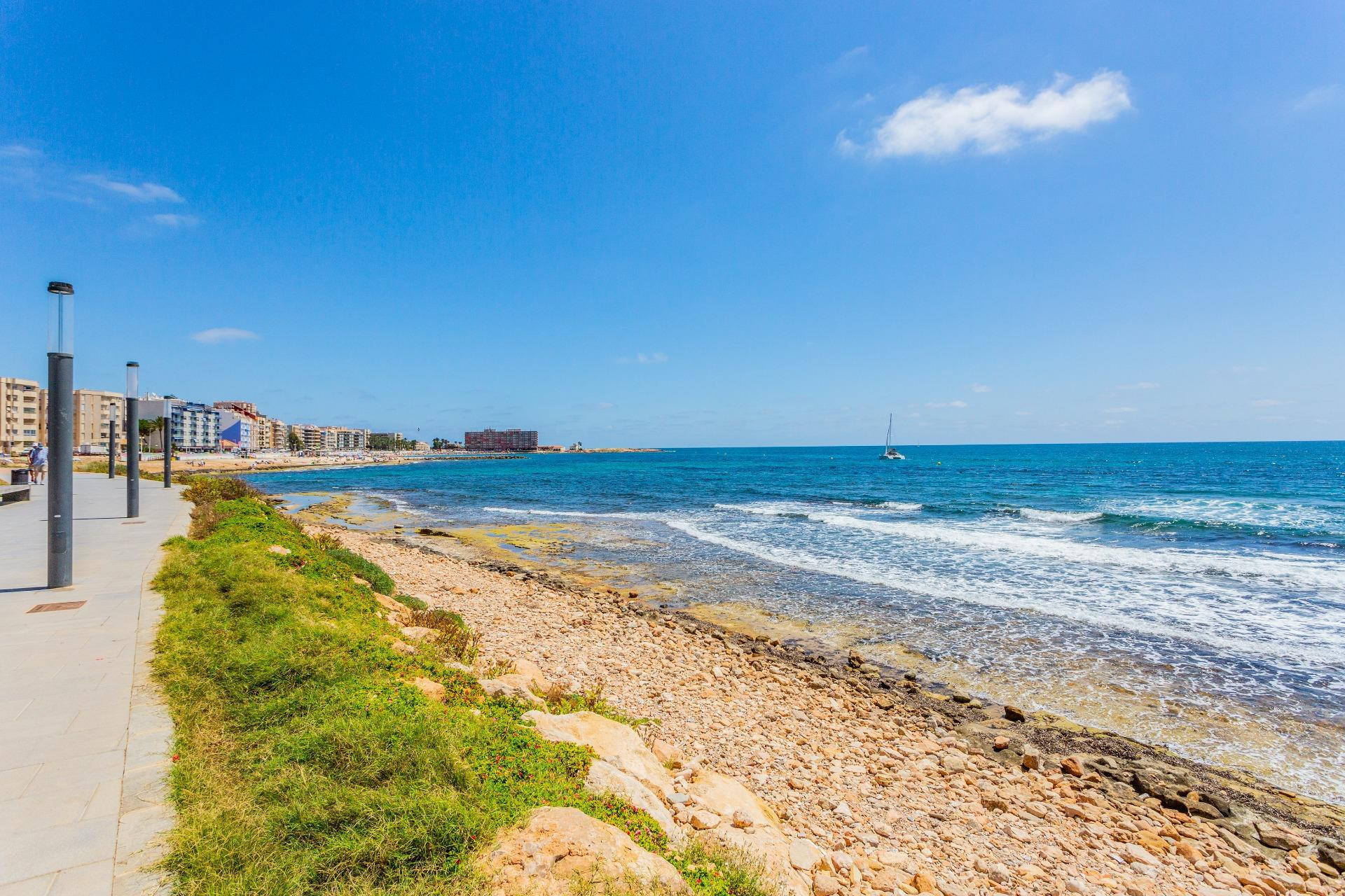 Resale - Apartment  - Torrevieja - Nueva Torrevieja