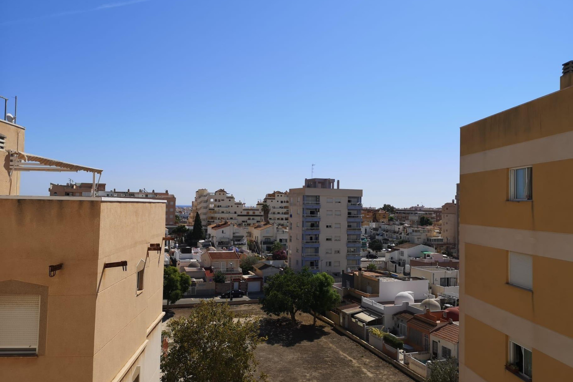Resale - Apartment  - Torrevieja - Nueva Torrevieja
