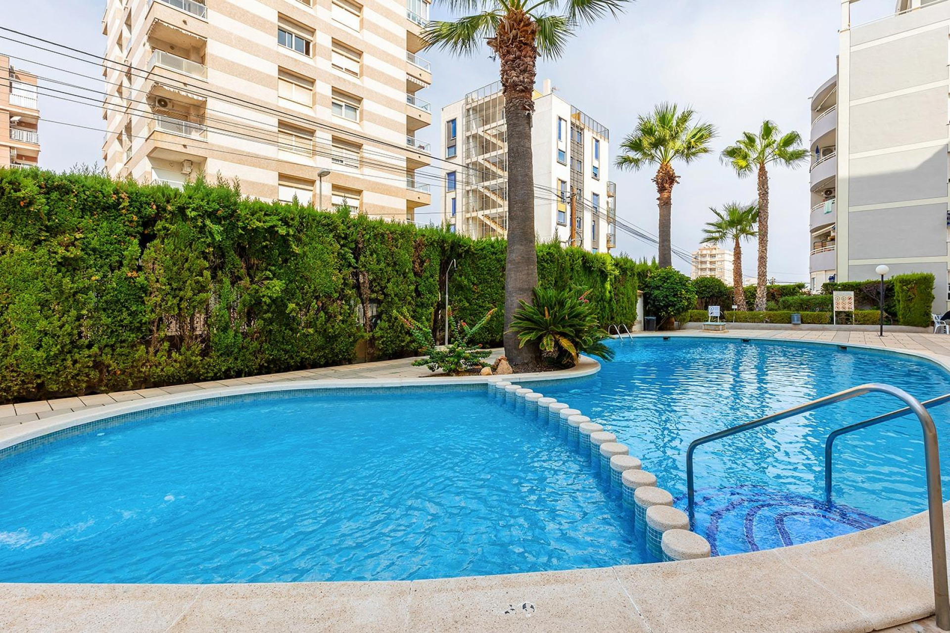 Resale - Apartment  - Torrevieja - Nueva Torrevieja