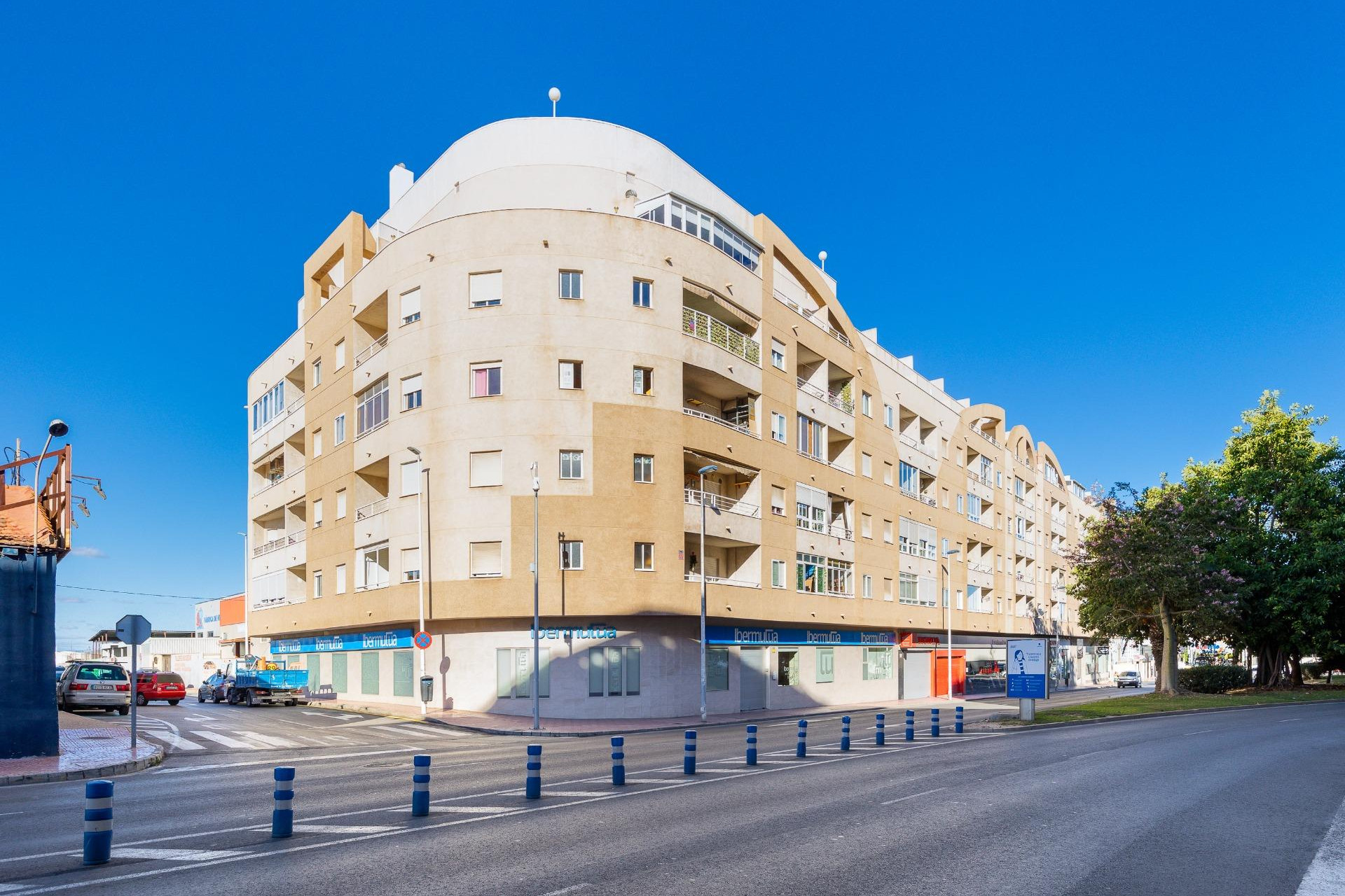 Resale - Apartment  - Torrevieja - Nueva Torrevieja