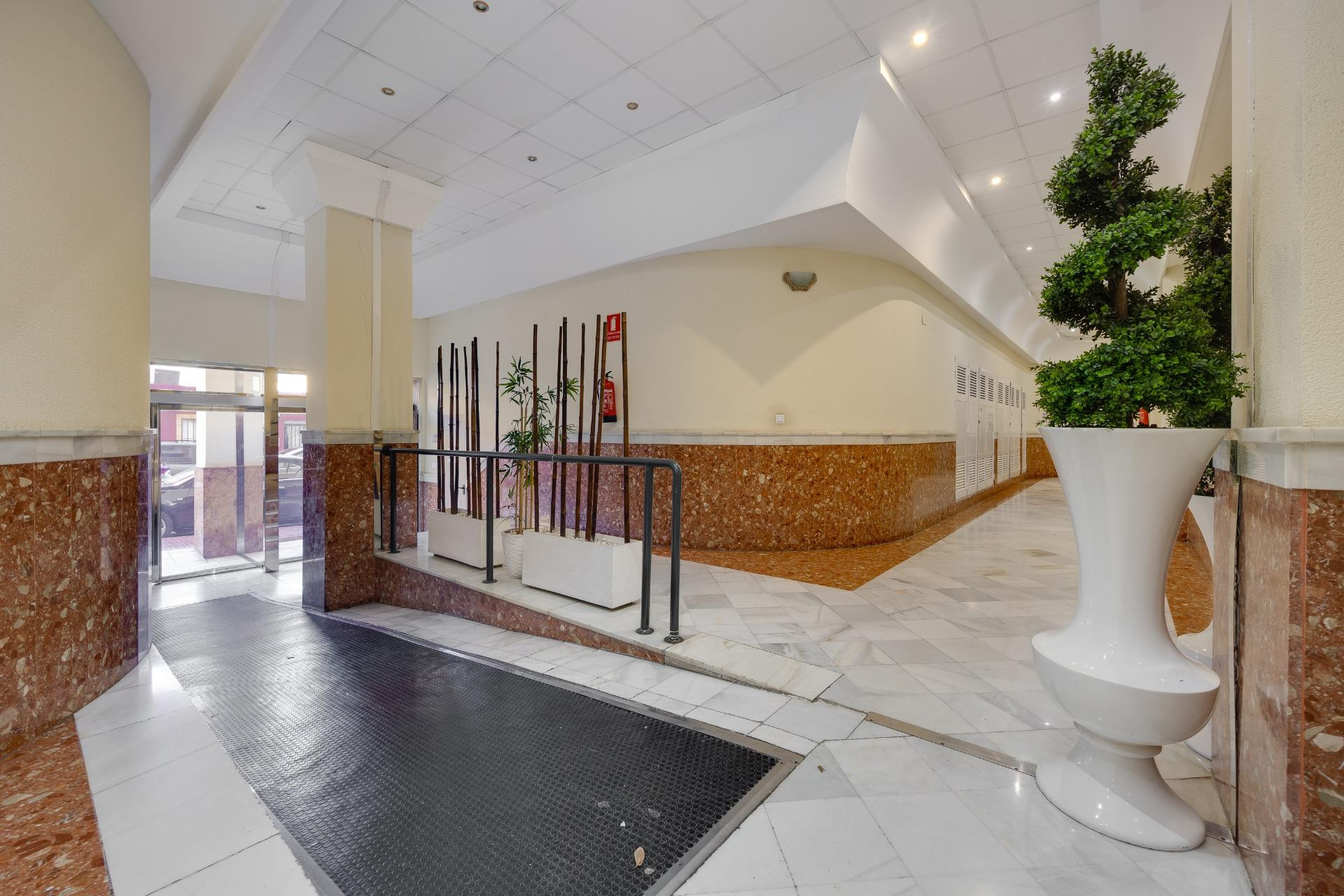 Resale - Apartment  - Torrevieja - Nueva Torrevieja