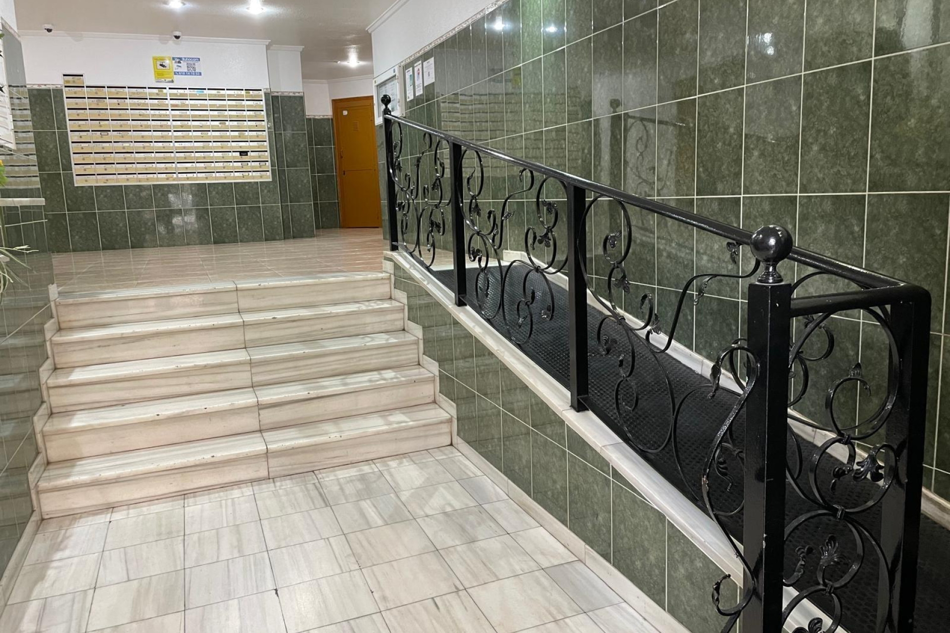 Resale - Apartment  - Torrevieja - Parque de Las Naciones