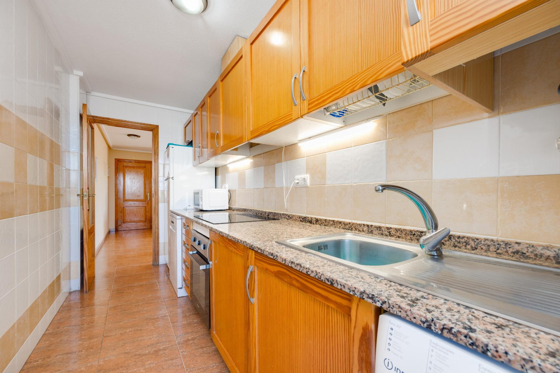 Resale - Apartment  - Torrevieja - Parque de Las Naciones
